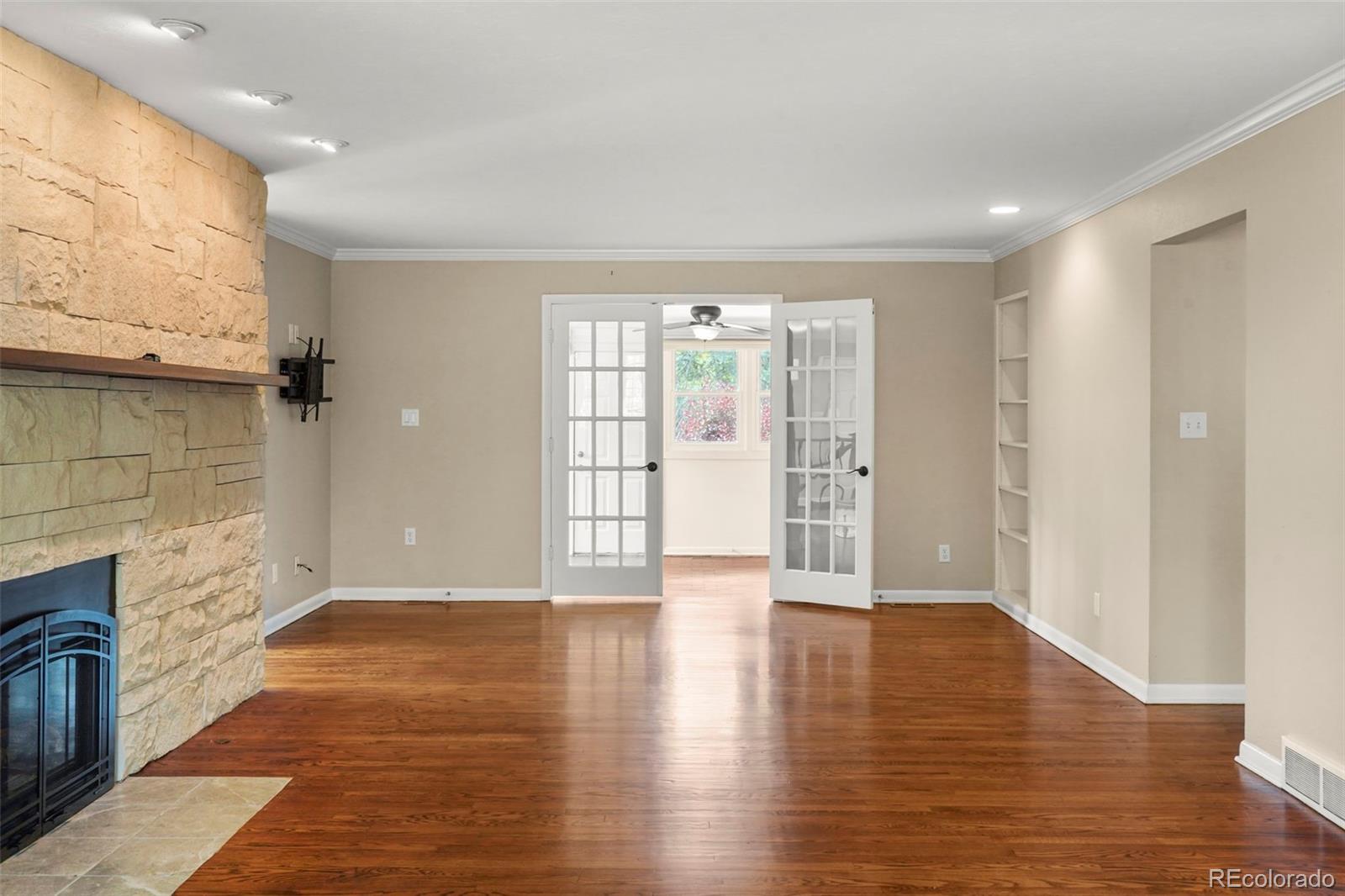 MLS Image #12 for 207  pine avenue,colorado springs, Colorado