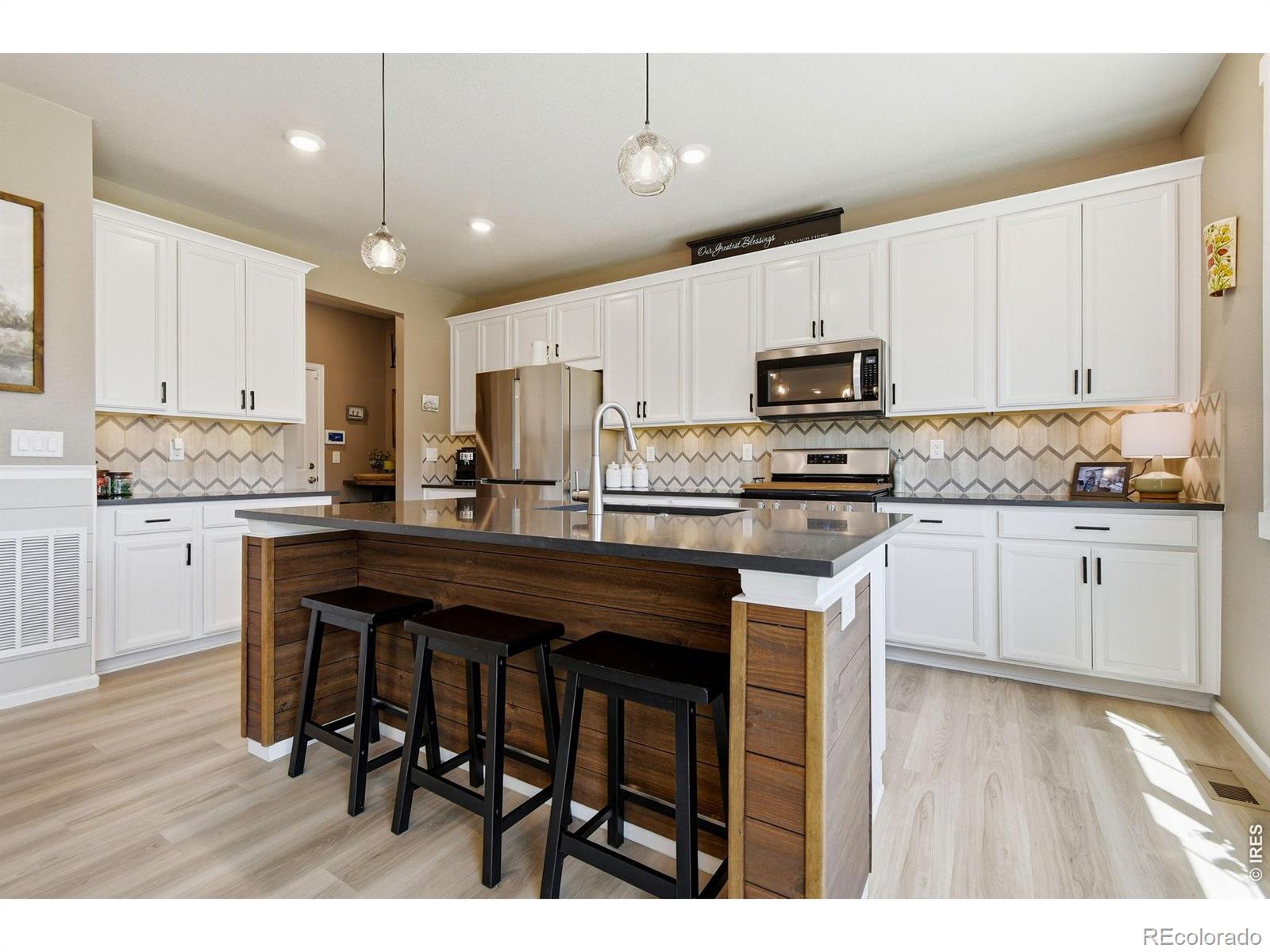 MLS Image #5 for 1008  sugar beet circle,longmont, Colorado