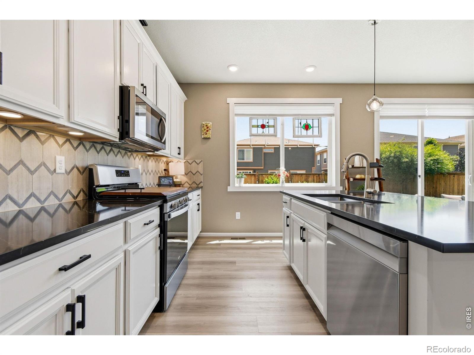 MLS Image #9 for 1008  sugar beet circle,longmont, Colorado