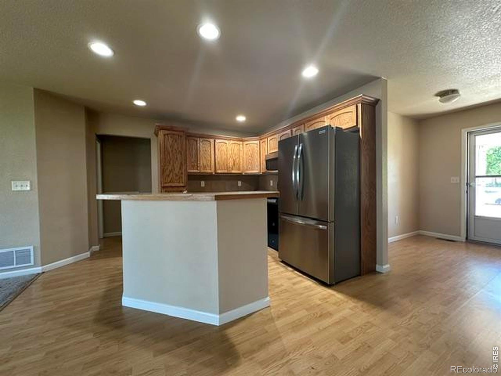 MLS Image #5 for 417  settler way,johnstown, Colorado