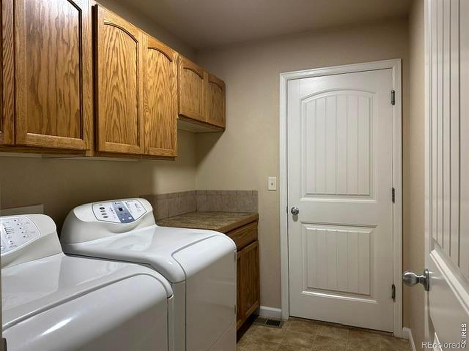 MLS Image #7 for 417  settler way,johnstown, Colorado
