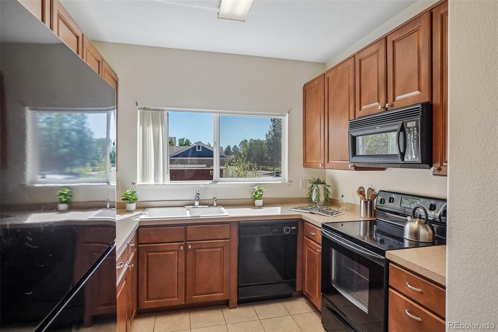 MLS Image #16 for 8200 e 8th avenue 7103,denver, Colorado