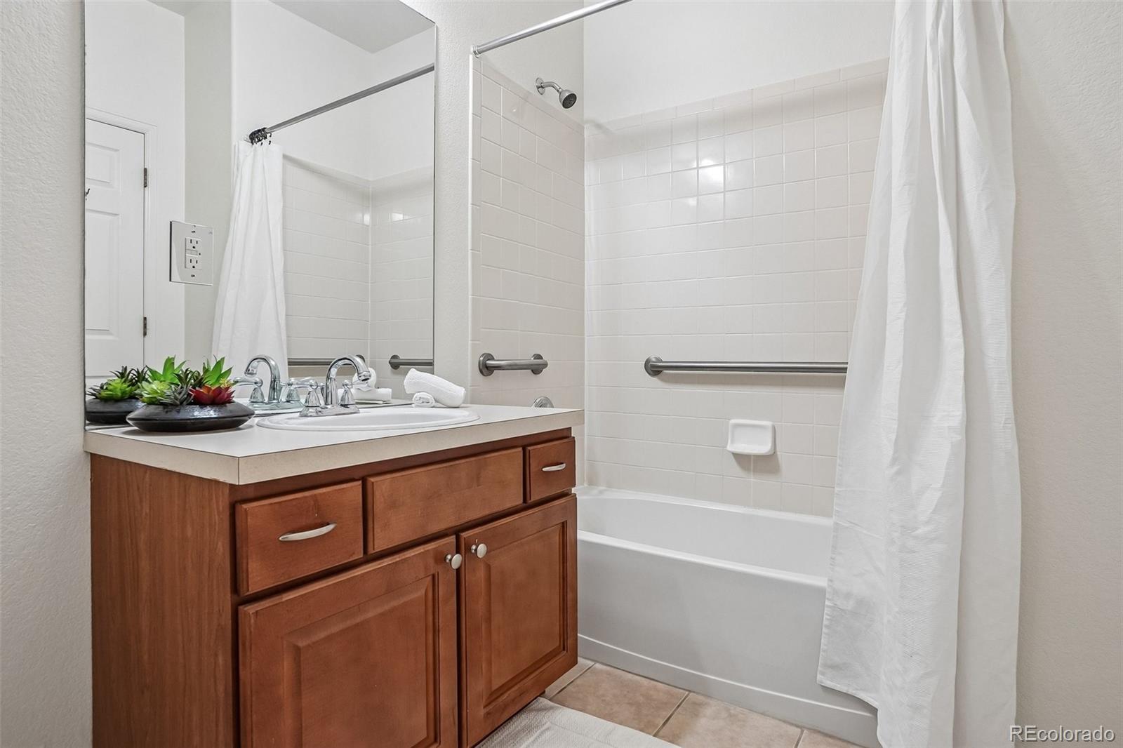 MLS Image #27 for 8200 e 8th avenue 7103,denver, Colorado