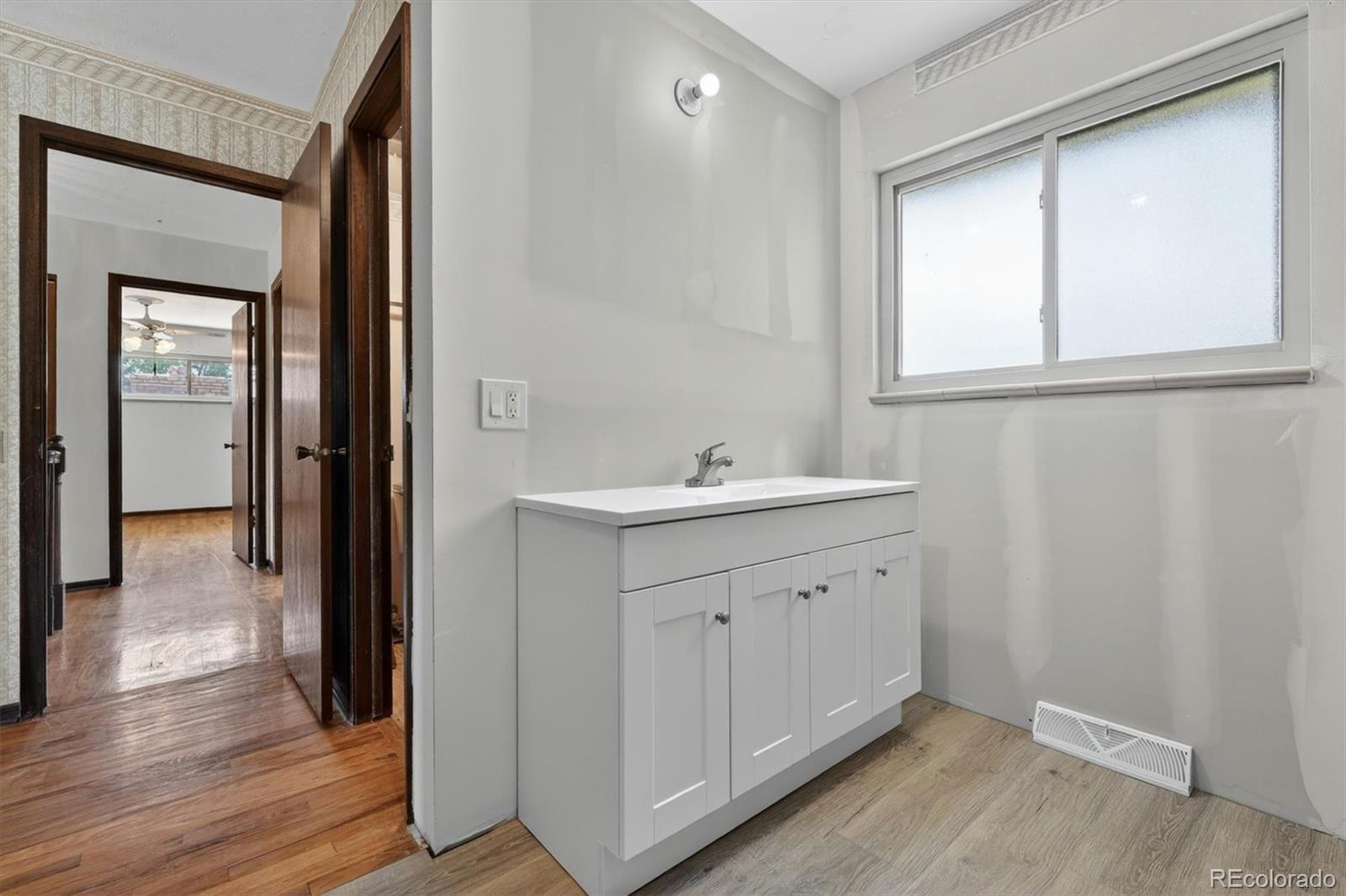 MLS Image #32 for 12249 e arkansas avenue,aurora, Colorado