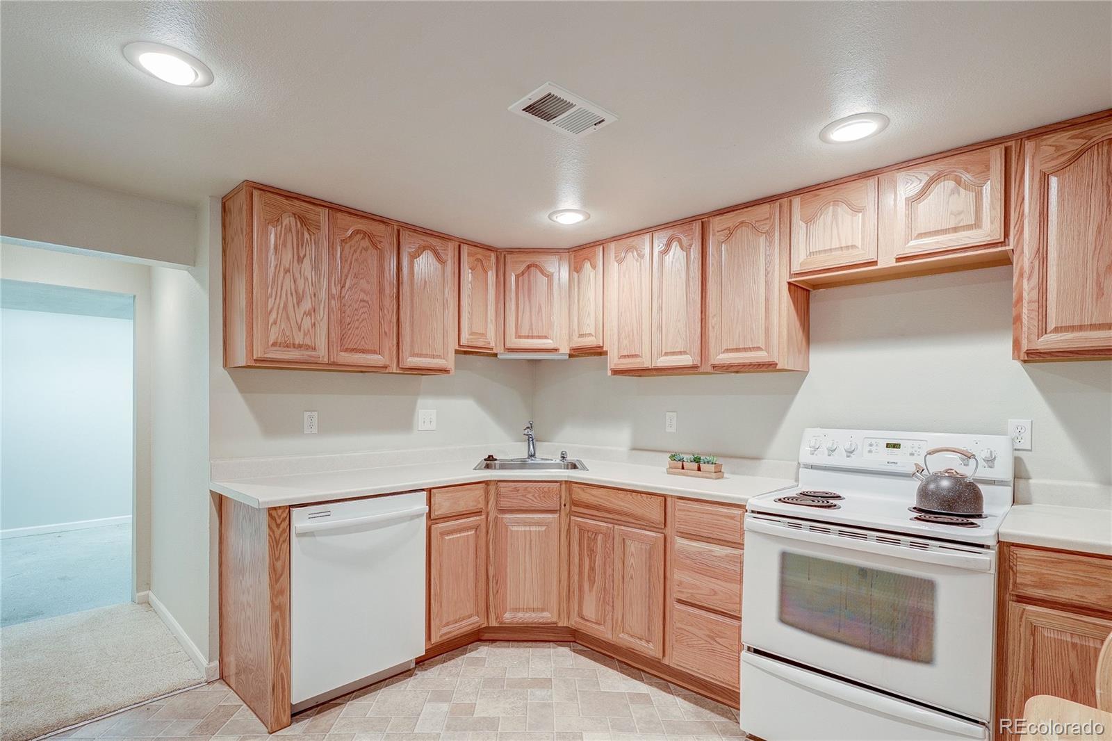 MLS Image #34 for 16754 e kepner place,aurora, Colorado