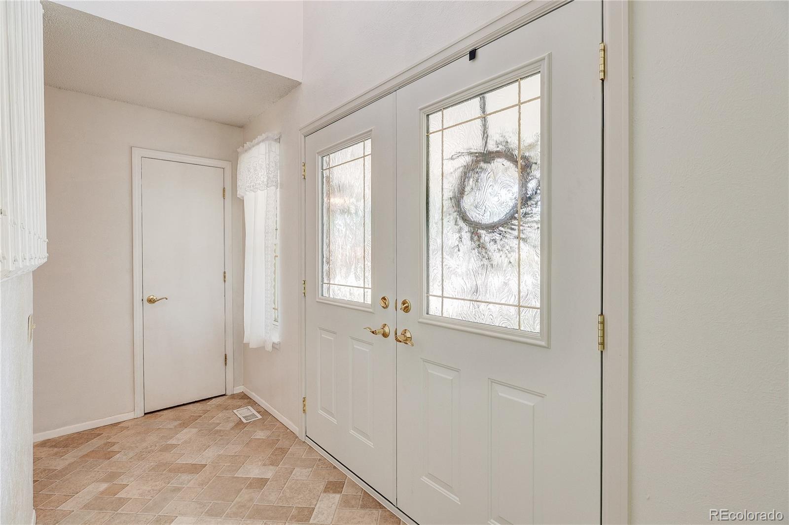 MLS Image #4 for 16754 e kepner place,aurora, Colorado