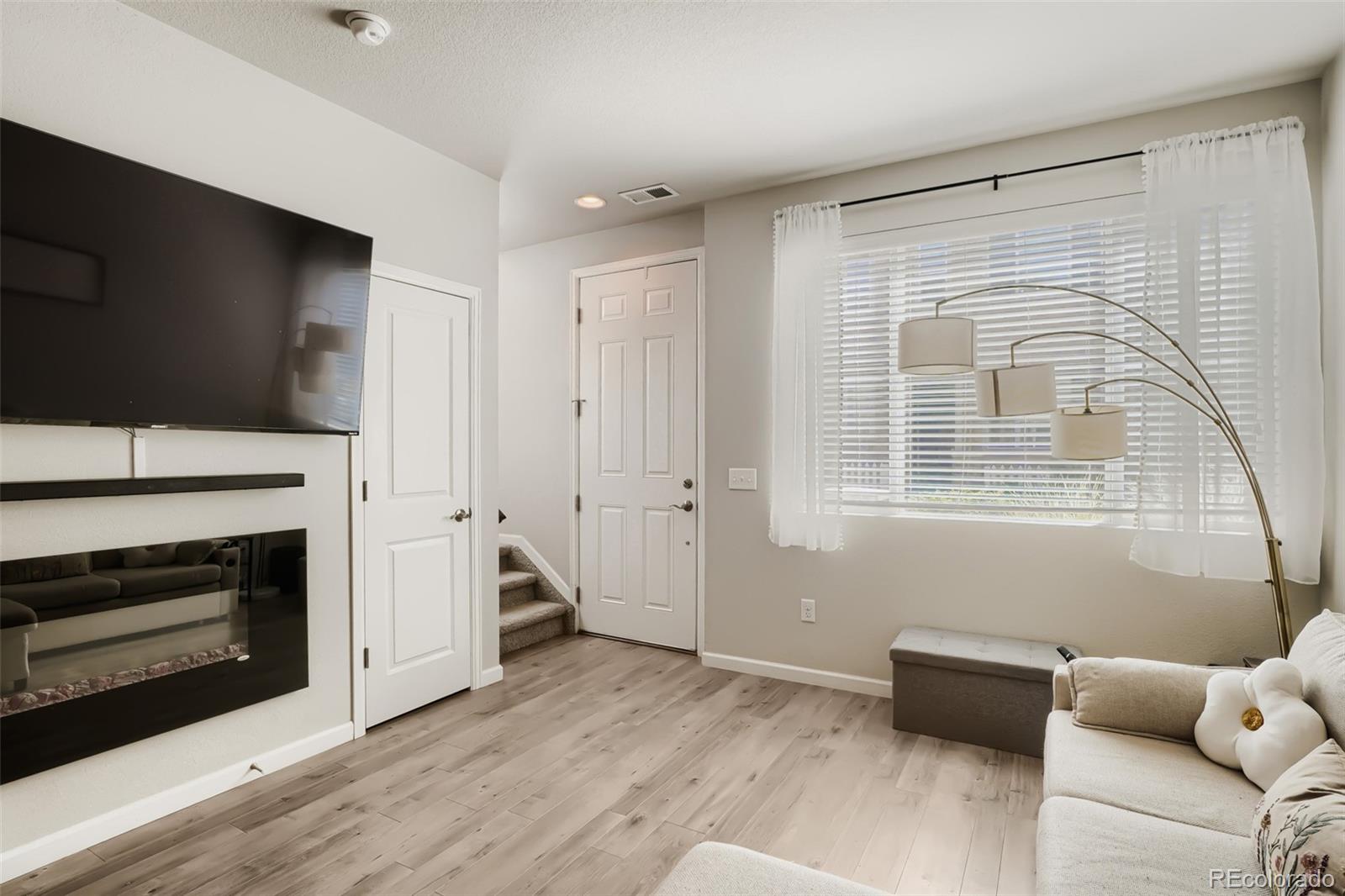 MLS Image #11 for 15476 w 64th loop b,arvada, Colorado