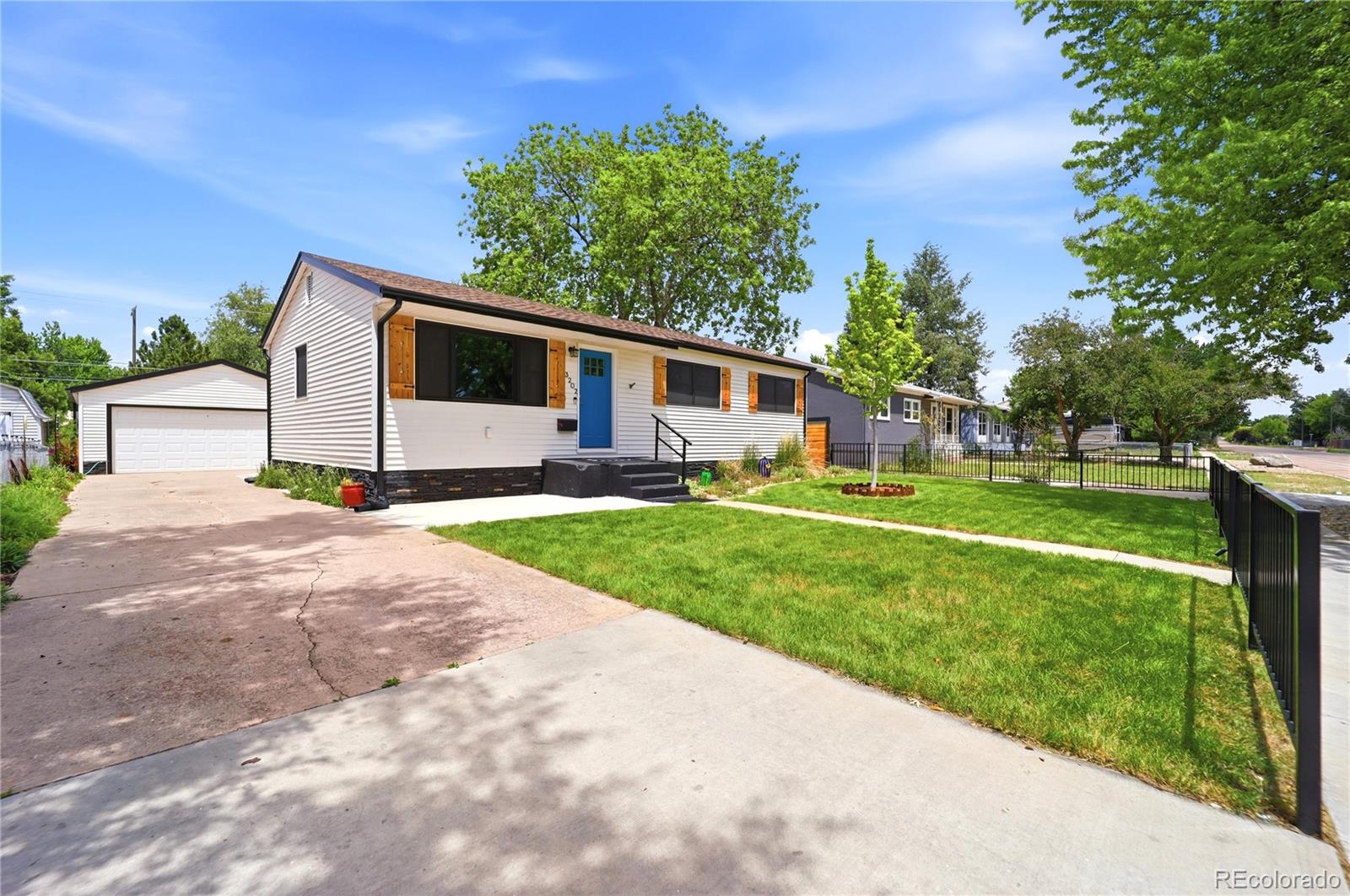 MLS Image #0 for 3202 e la salle street,colorado springs, Colorado