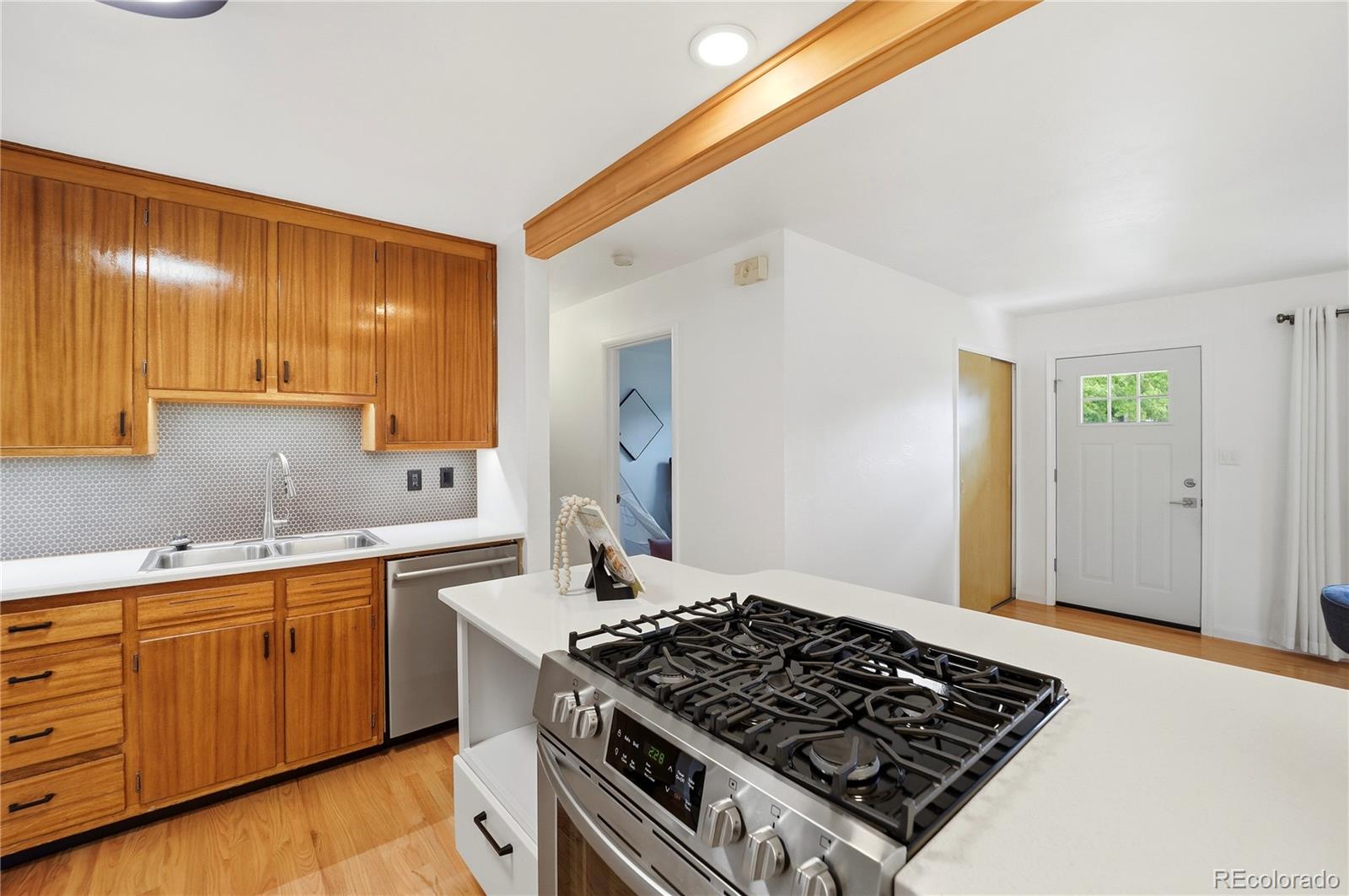 MLS Image #9 for 3202 e la salle street,colorado springs, Colorado