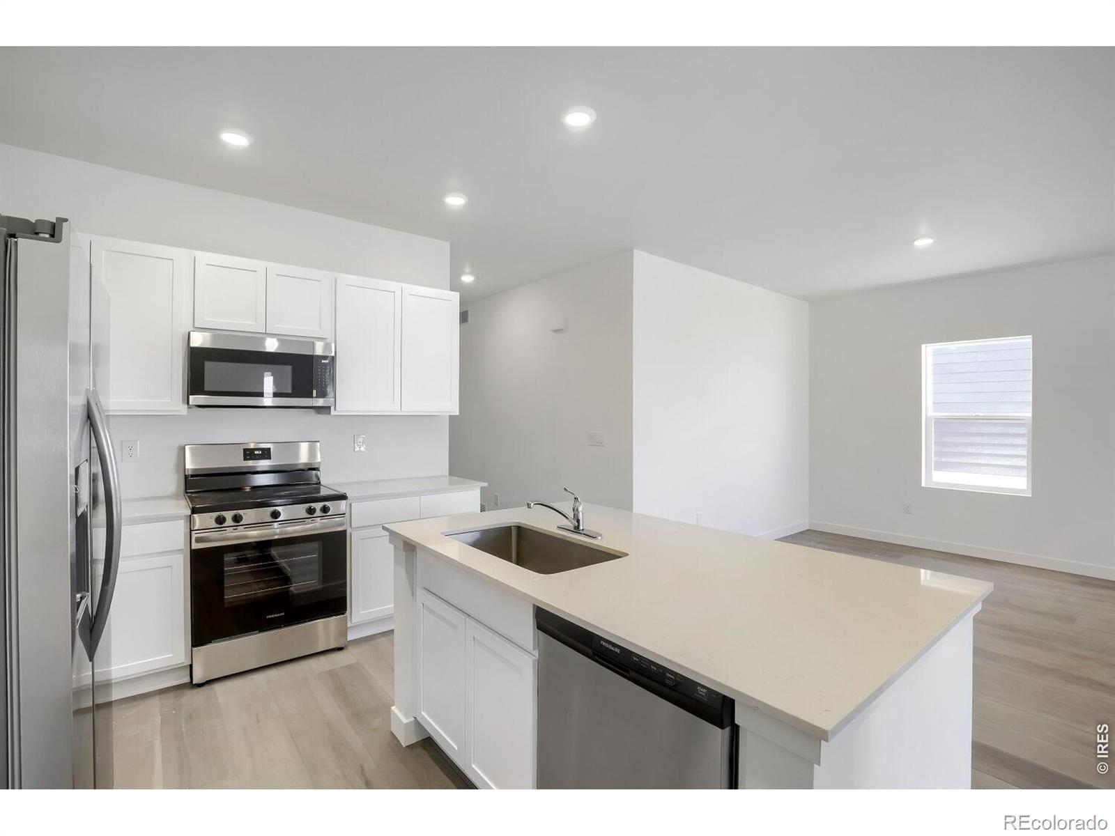 MLS Image #4 for 1662  drumming drive,windsor, Colorado