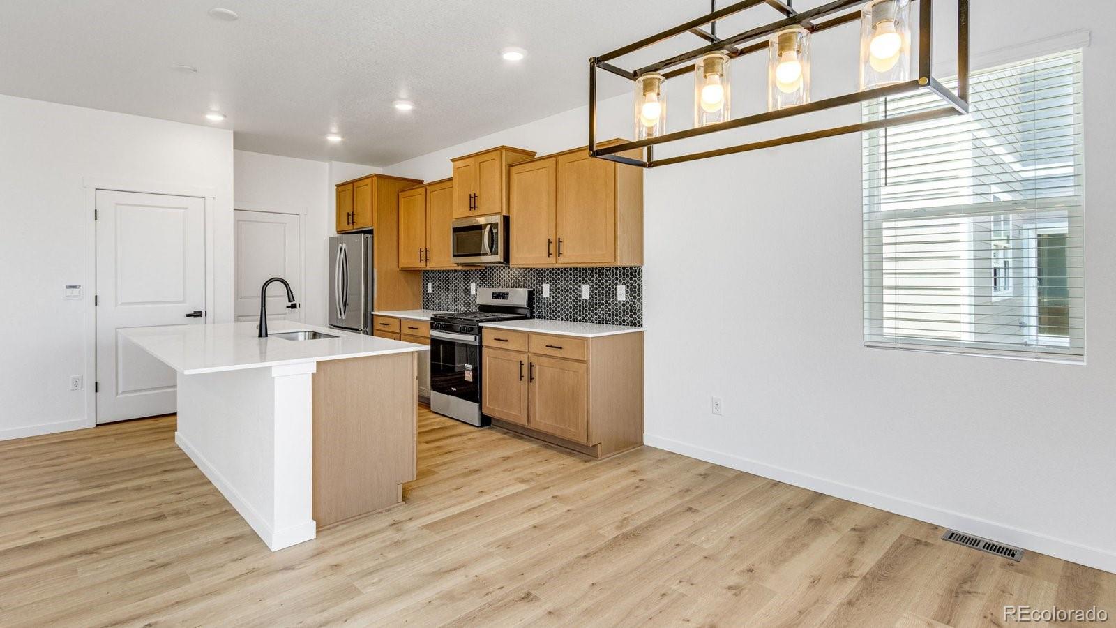 MLS Image #12 for 715  ayrshire road,johnstown, Colorado