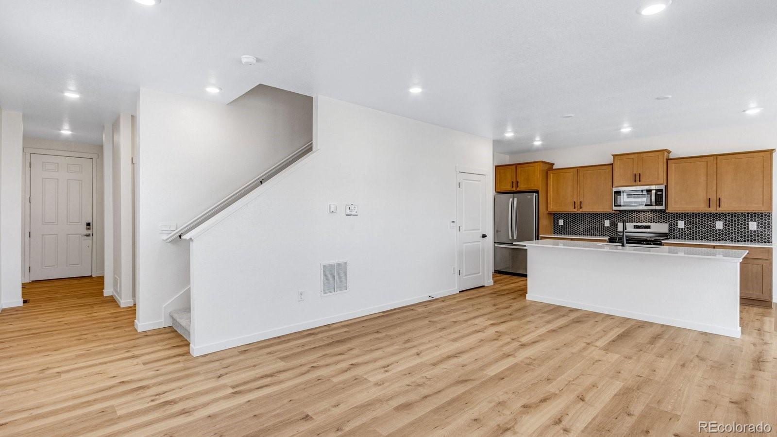 MLS Image #2 for 715  ayrshire road,johnstown, Colorado