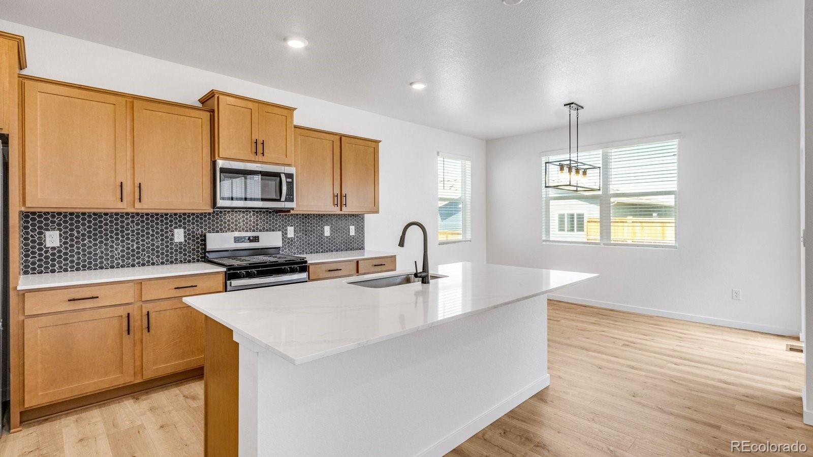 MLS Image #3 for 715  ayrshire road,johnstown, Colorado