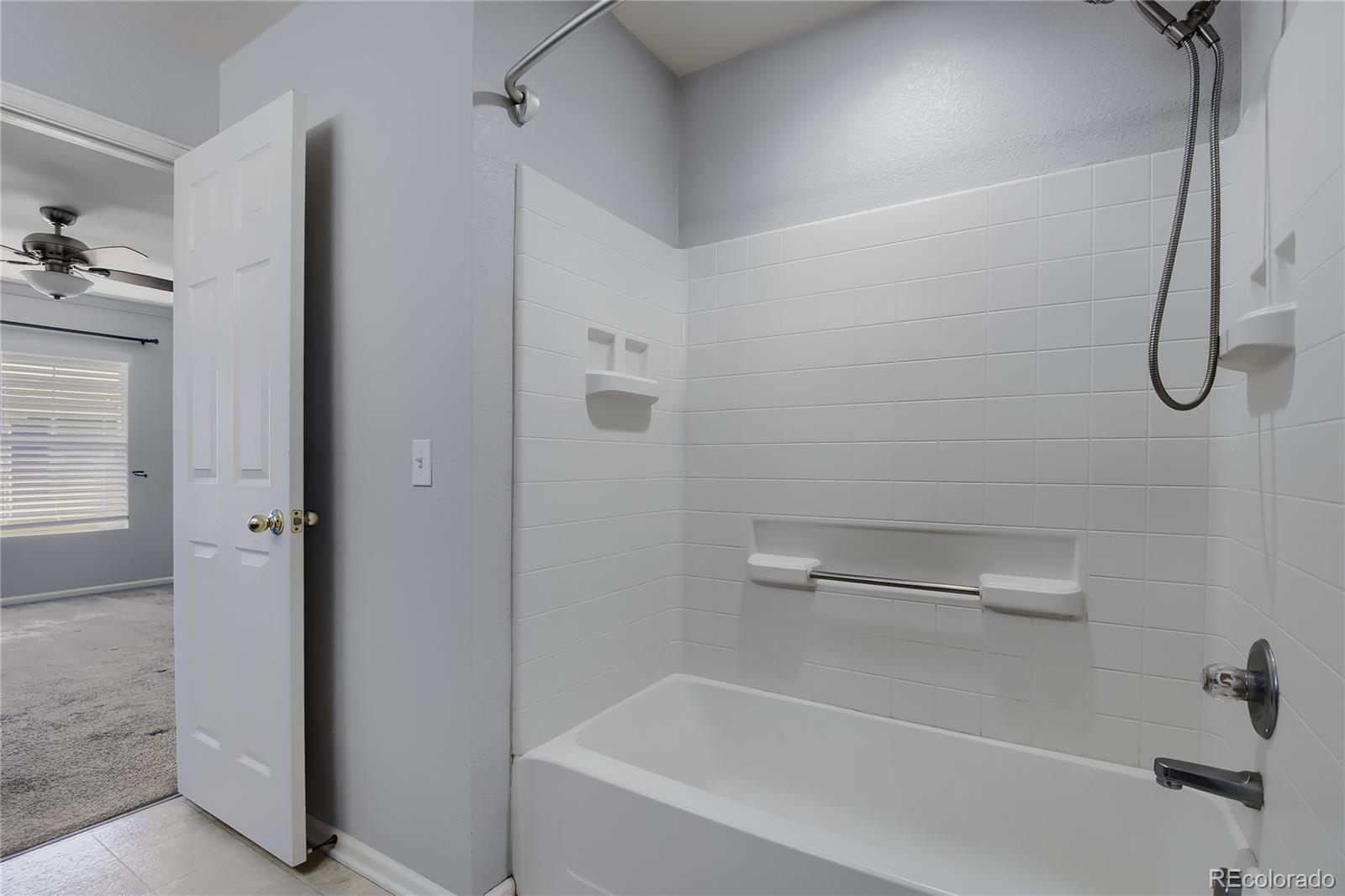 MLS Image #18 for 12835  mayfair way b,englewood, Colorado