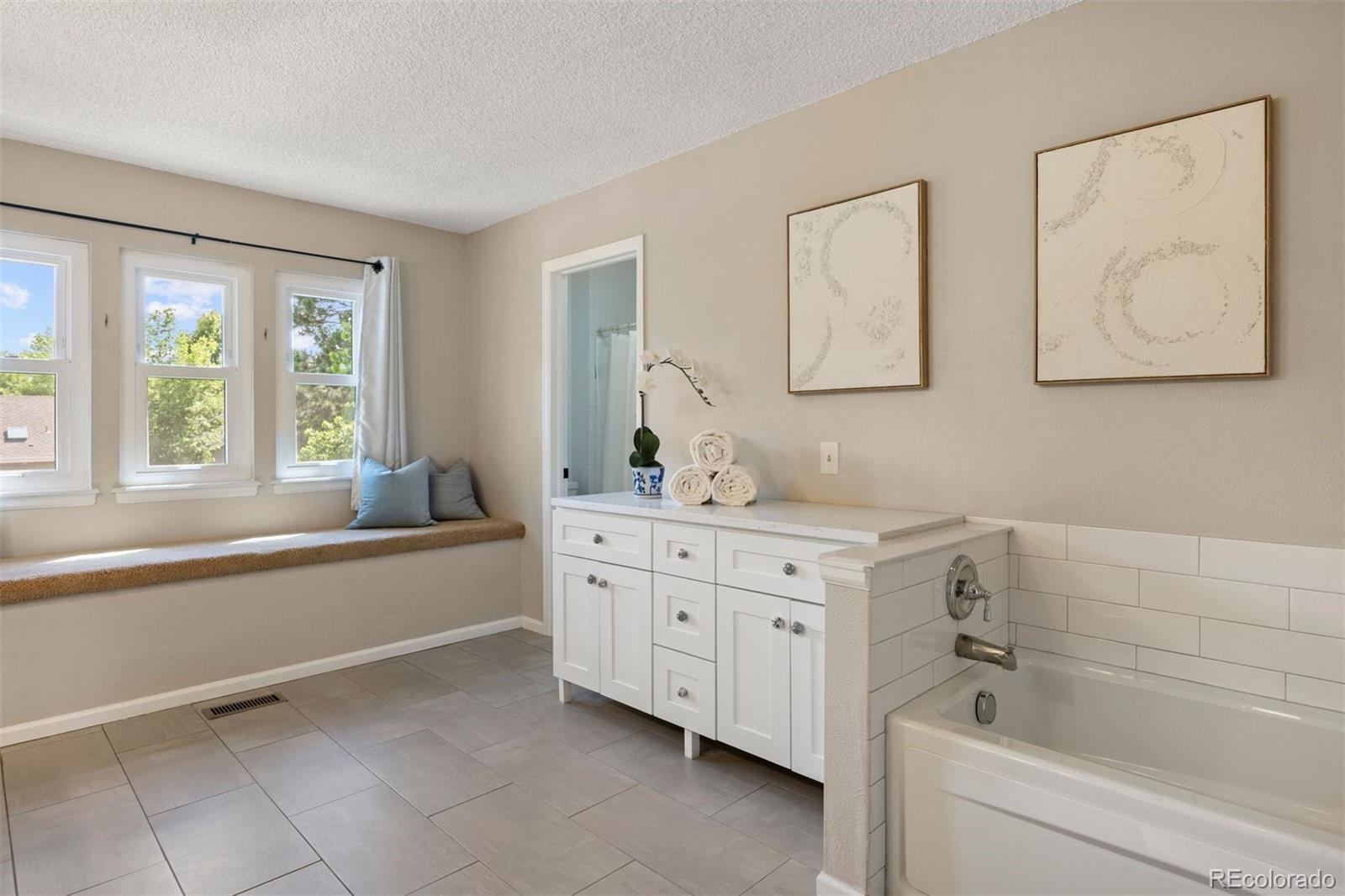 MLS Image #31 for 3085 e hinsdale avenue,centennial, Colorado