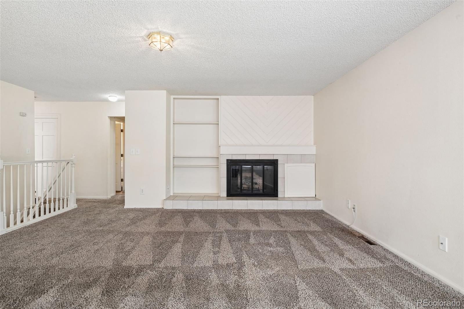 MLS Image #9 for 82 s eagle circle,aurora, Colorado