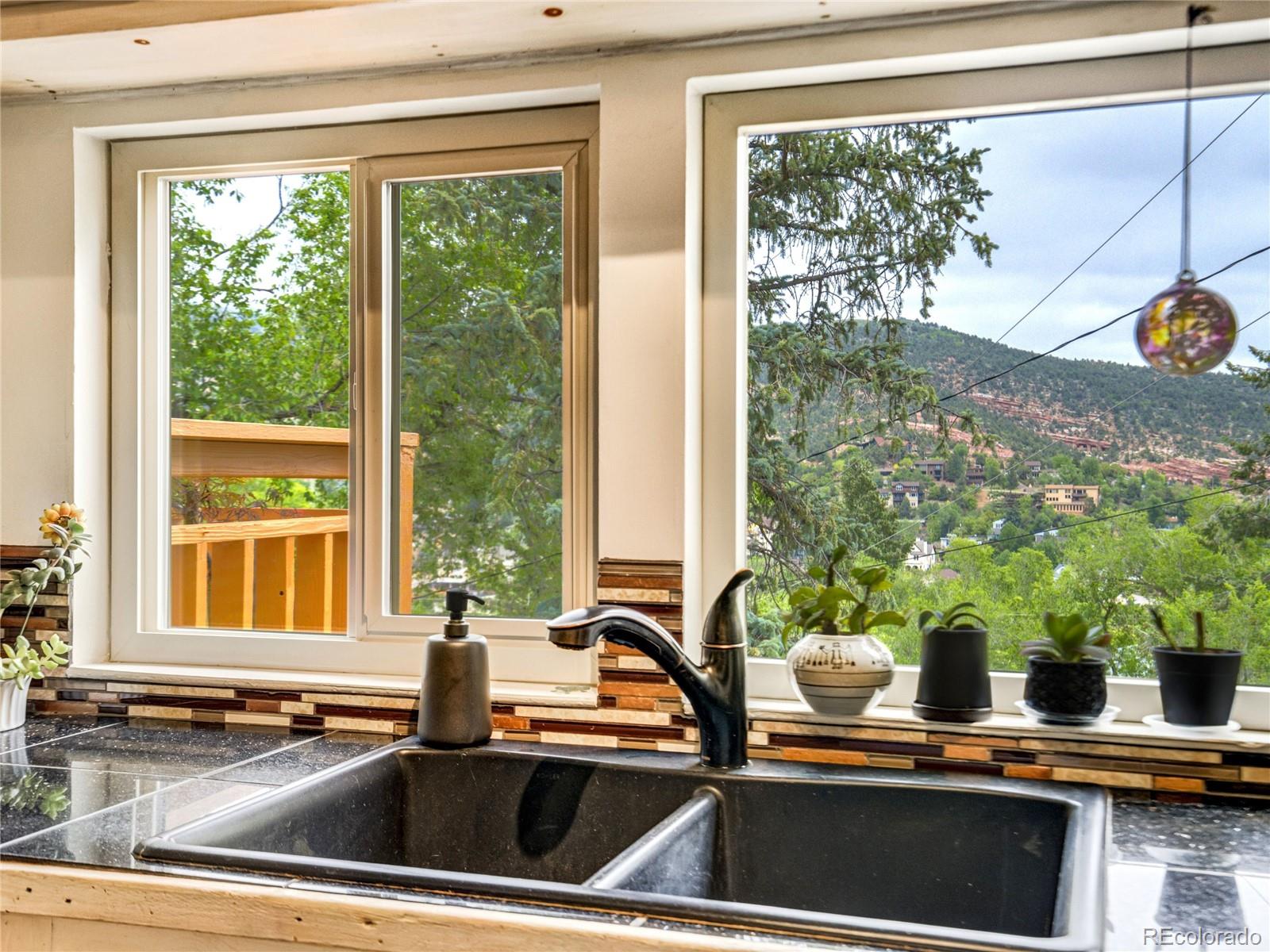 MLS Image #9 for 902  high road,manitou springs, Colorado