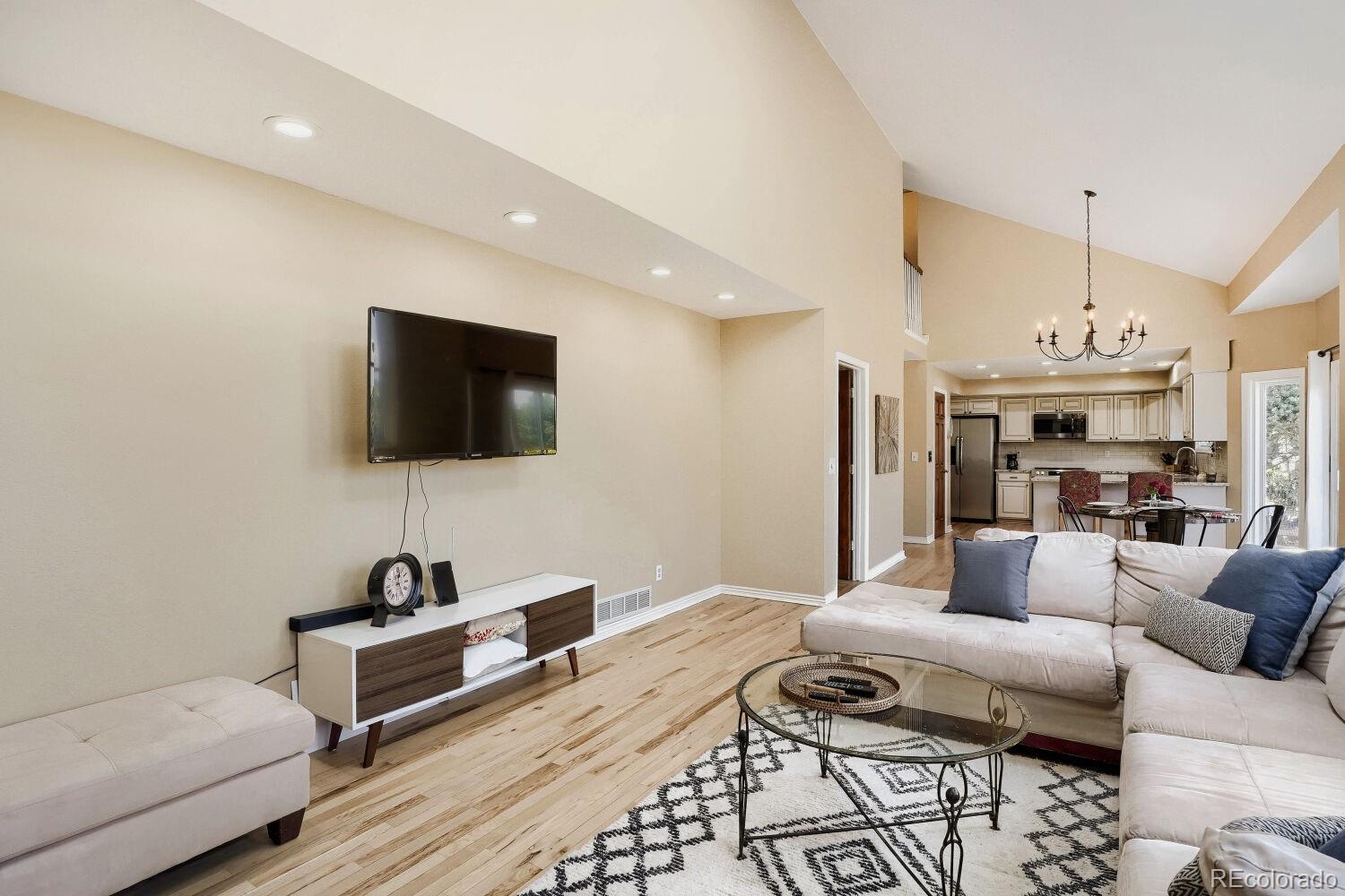 MLS Image #13 for 921 w kettle avenue,littleton, Colorado
