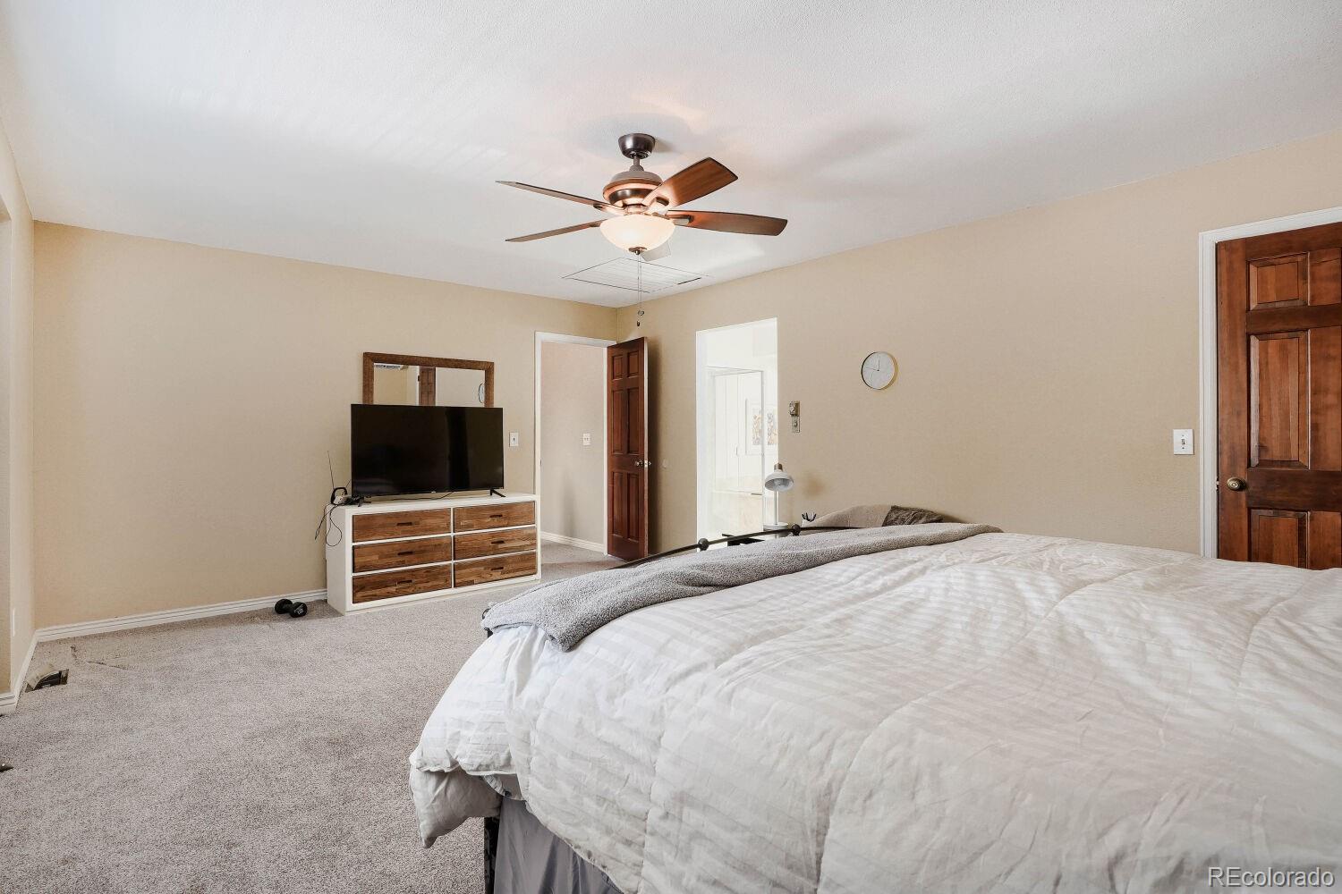 MLS Image #15 for 921 w kettle avenue,littleton, Colorado