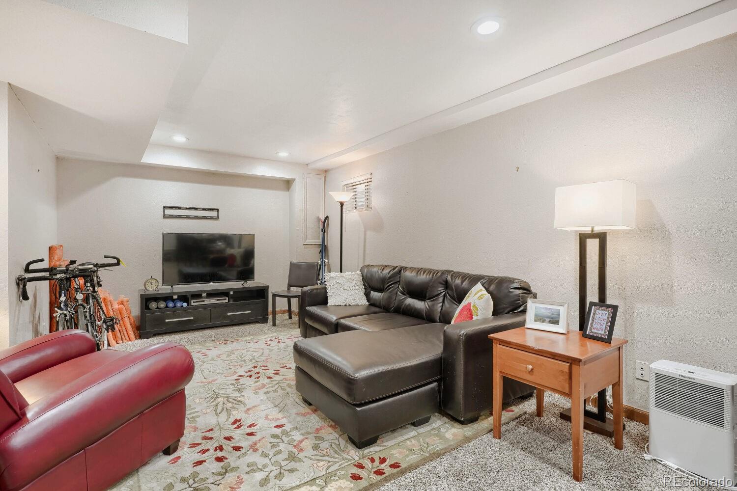 MLS Image #25 for 921 w kettle avenue,littleton, Colorado