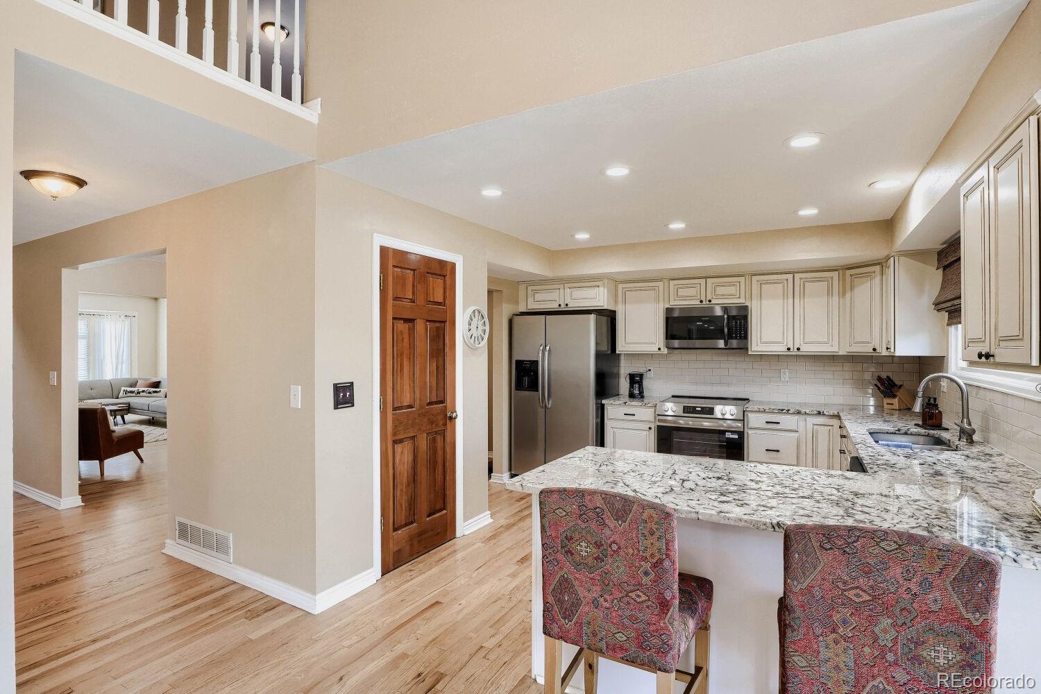 MLS Image #7 for 921 w kettle avenue,littleton, Colorado