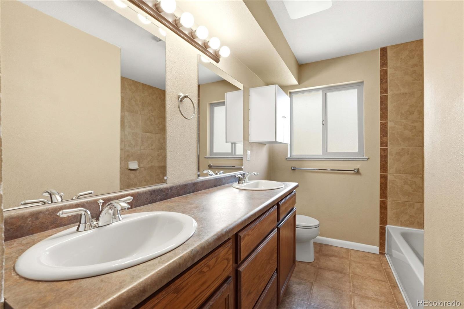 MLS Image #17 for 5603 s huron street,littleton, Colorado