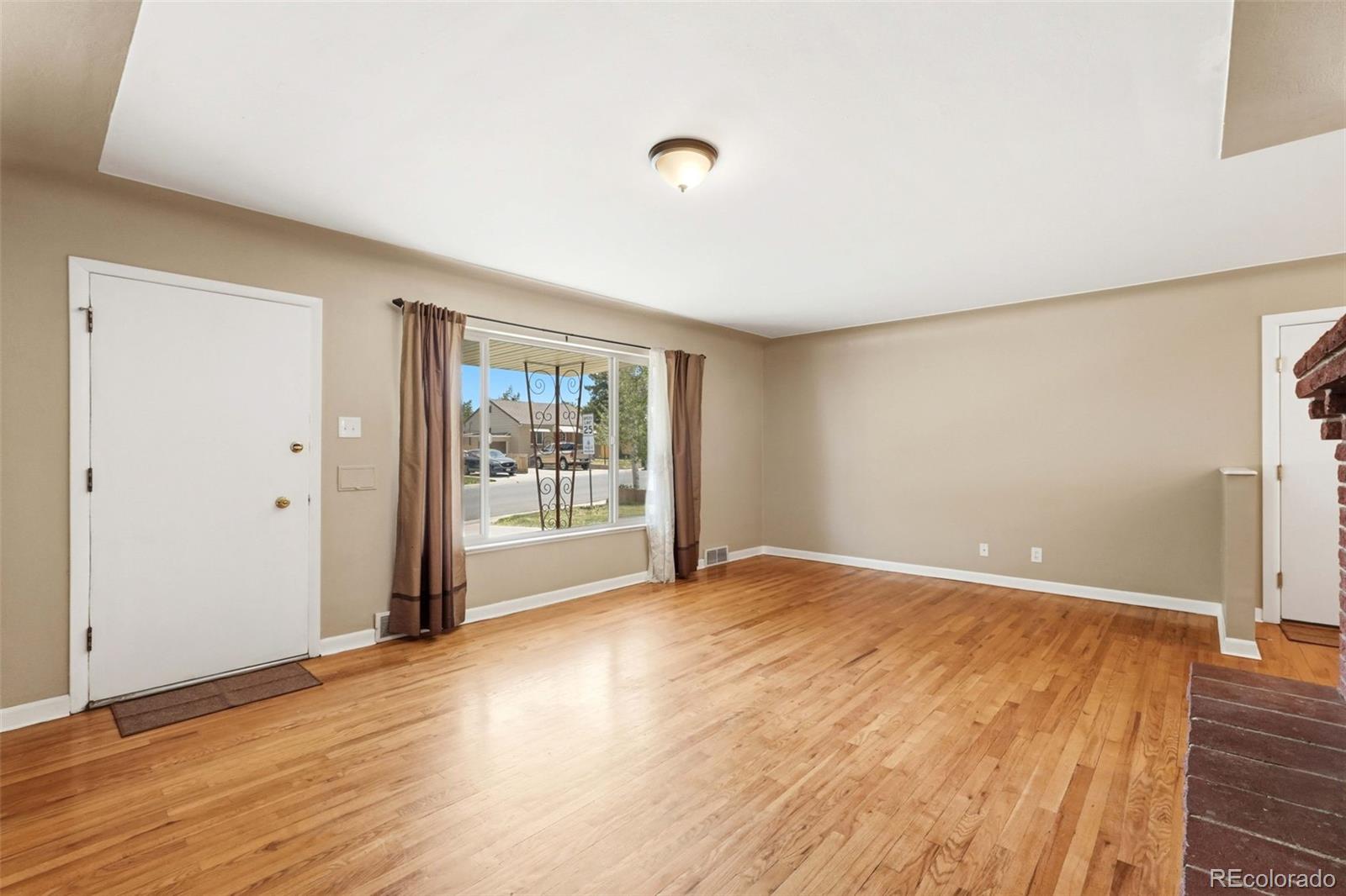 MLS Image #5 for 5603 s huron street,littleton, Colorado