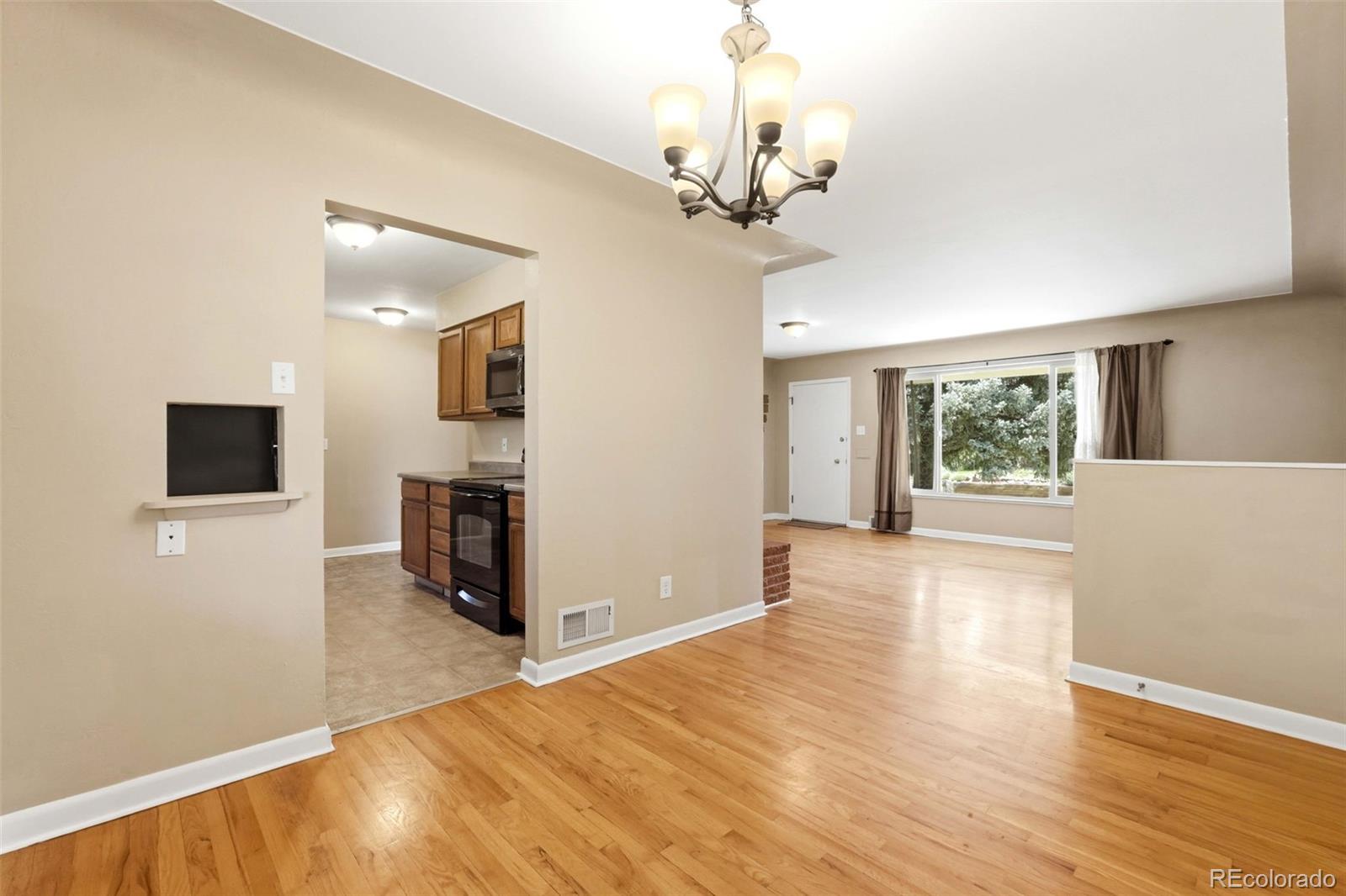 MLS Image #8 for 5603 s huron street,littleton, Colorado
