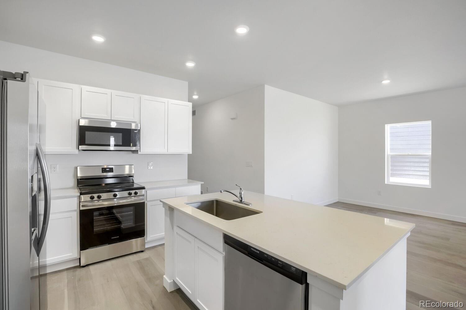 MLS Image #4 for 1662  drumming drive,windsor, Colorado