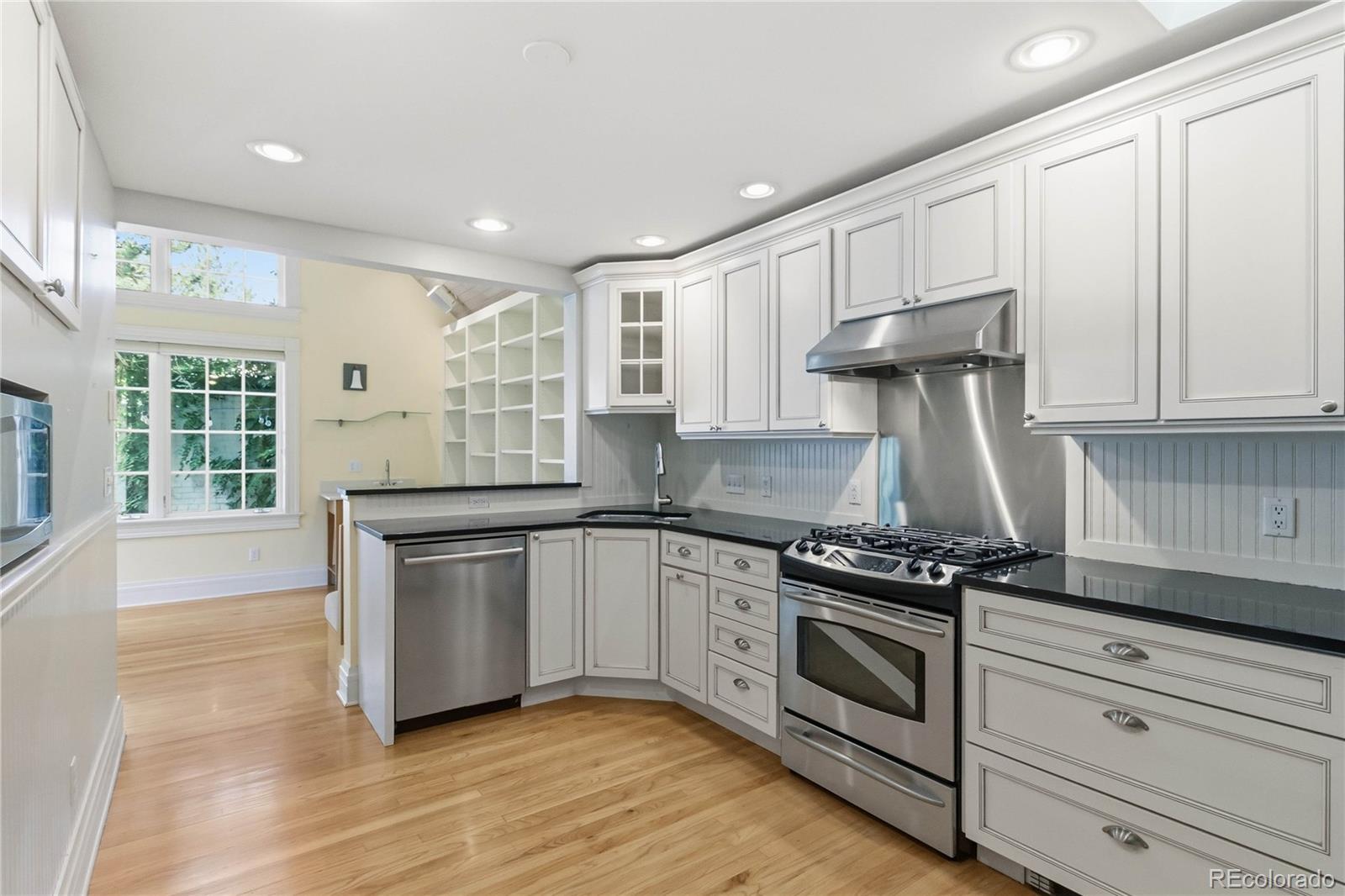 MLS Image #9 for 771 n franklin street,denver, Colorado