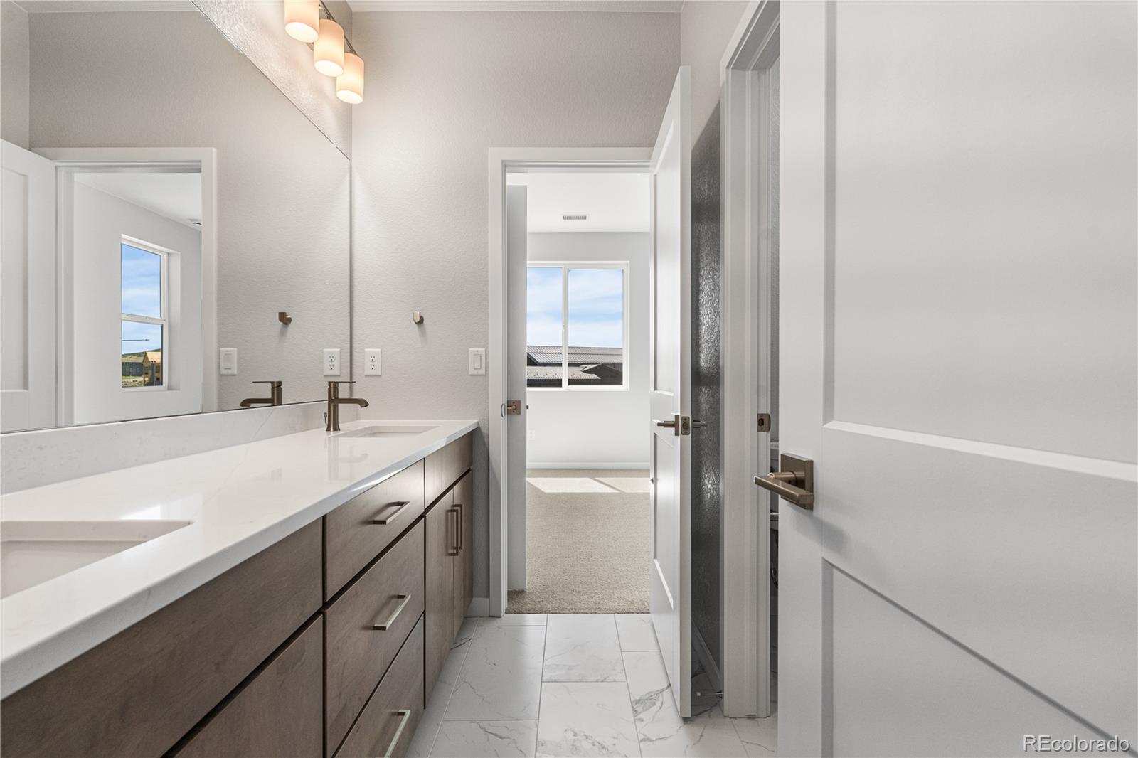 MLS Image #19 for 11567  amplify circle,lone tree, Colorado