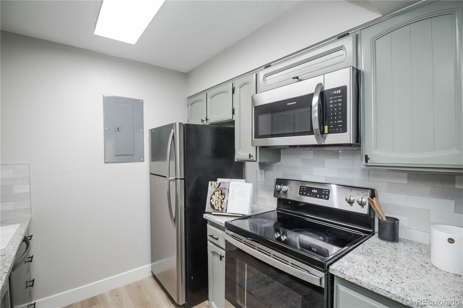 MLS Image #10 for 14226 e 1st drive b03,aurora, Colorado