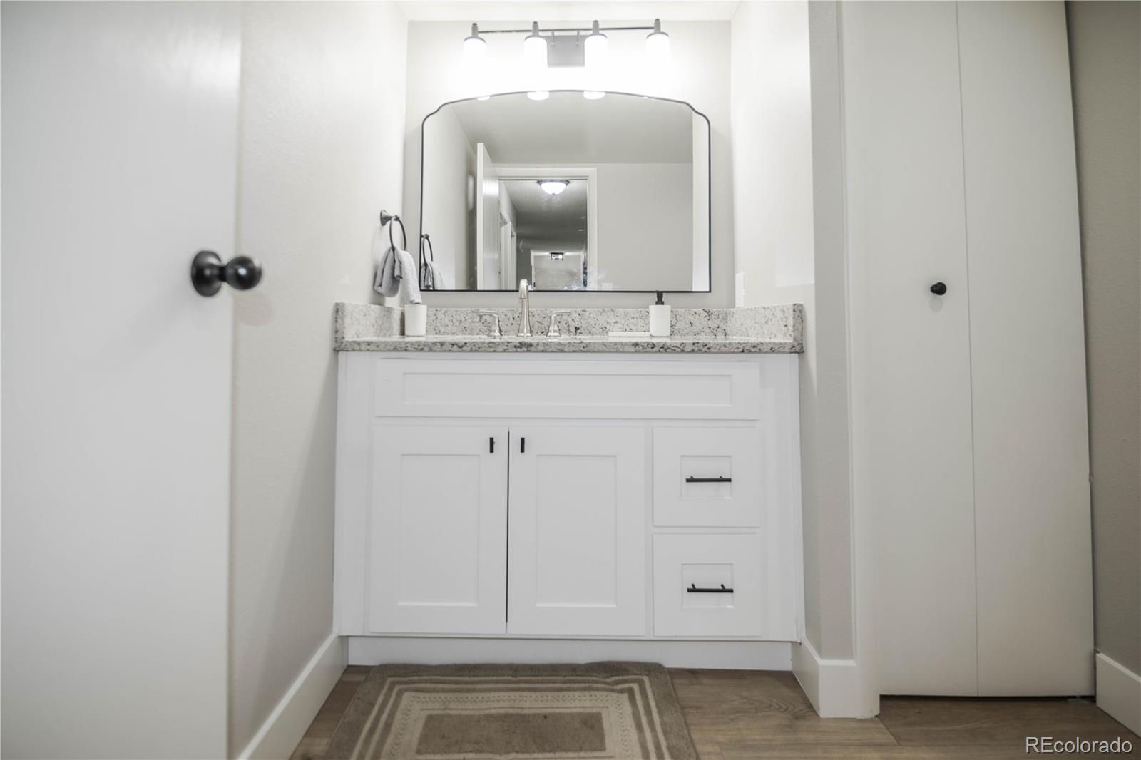 MLS Image #17 for 14226 e 1st drive b03,aurora, Colorado
