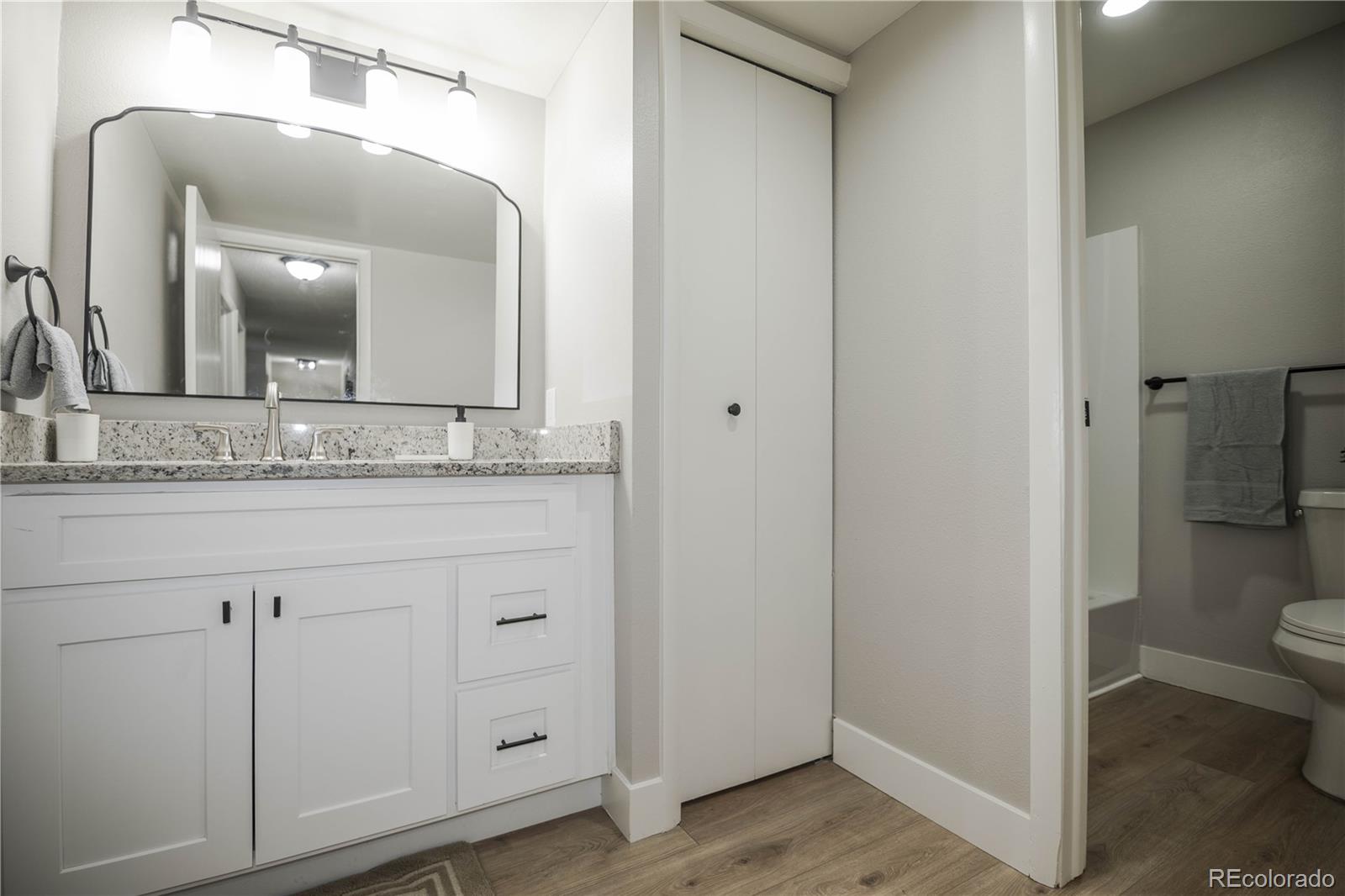 MLS Image #18 for 14226 e 1st drive b03,aurora, Colorado