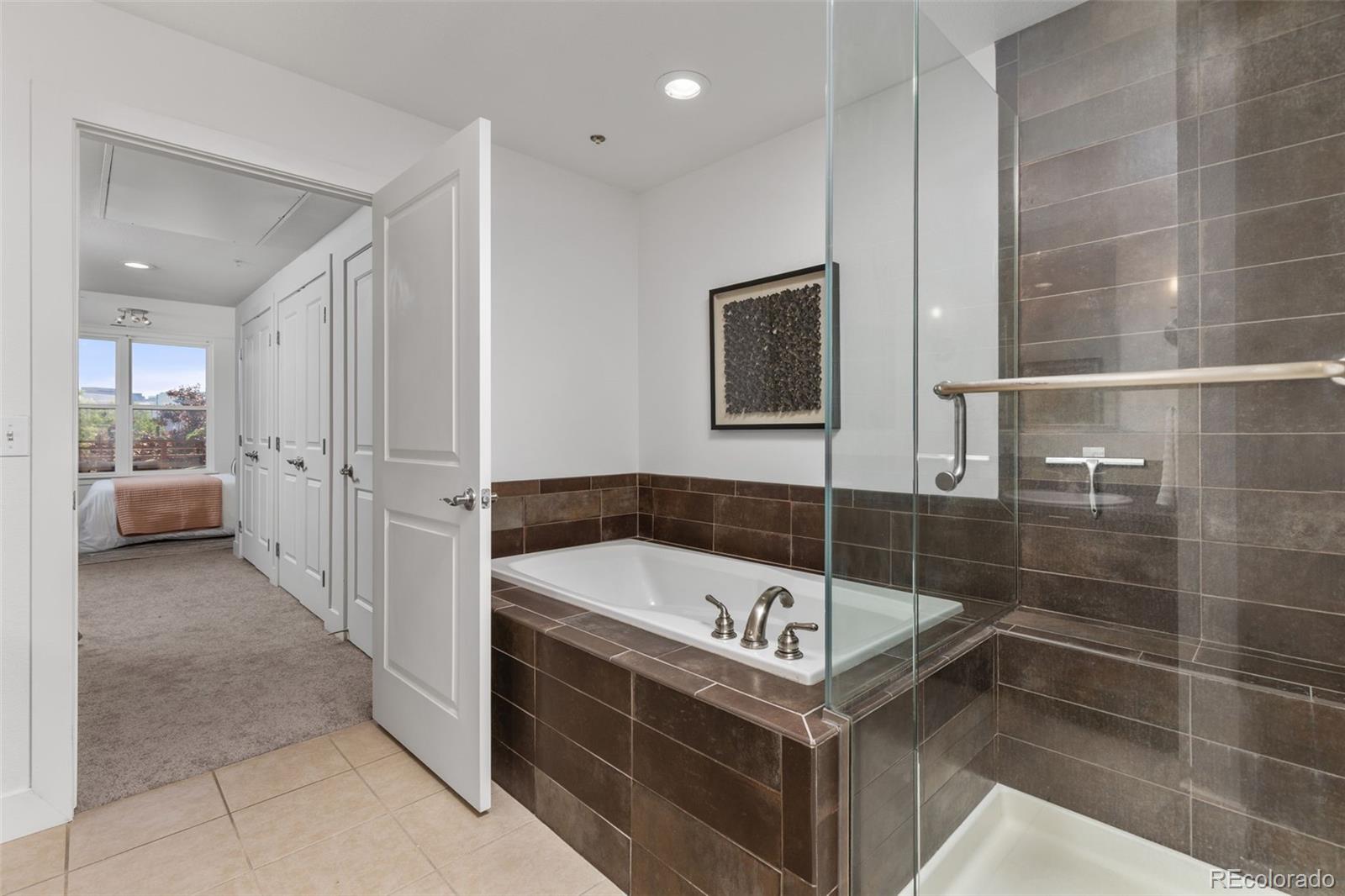 MLS Image #20 for 2240 n clay street 301,denver, Colorado