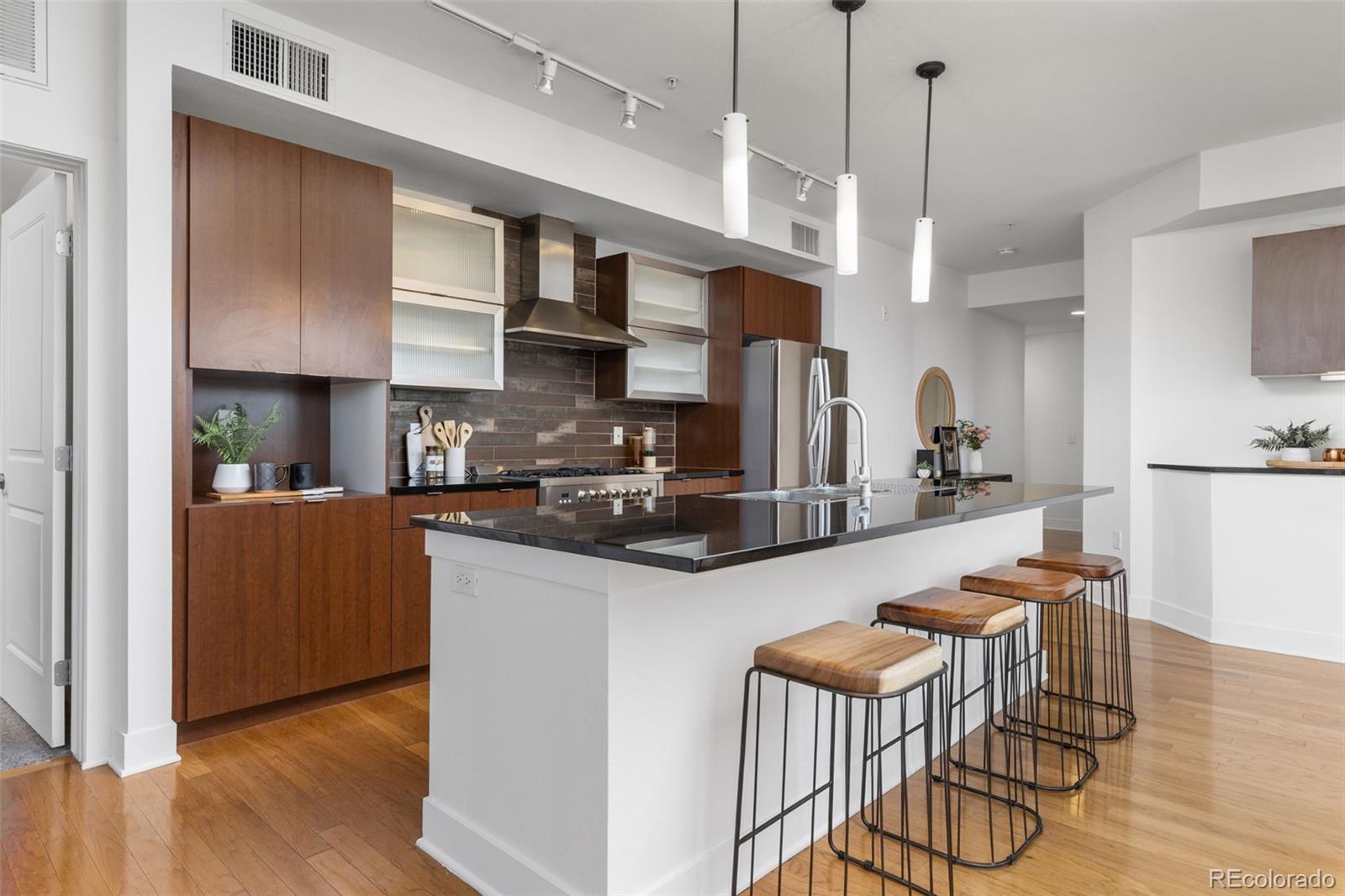 MLS Image #7 for 2240 n clay street 301,denver, Colorado
