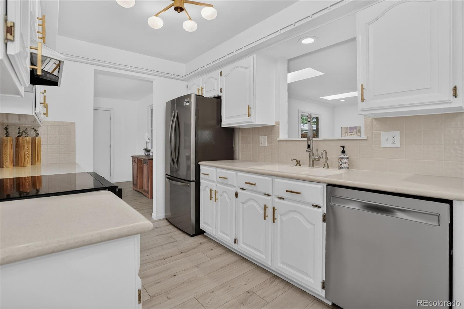 MLS Image #6 for 2143 s yukon street,lakewood, Colorado
