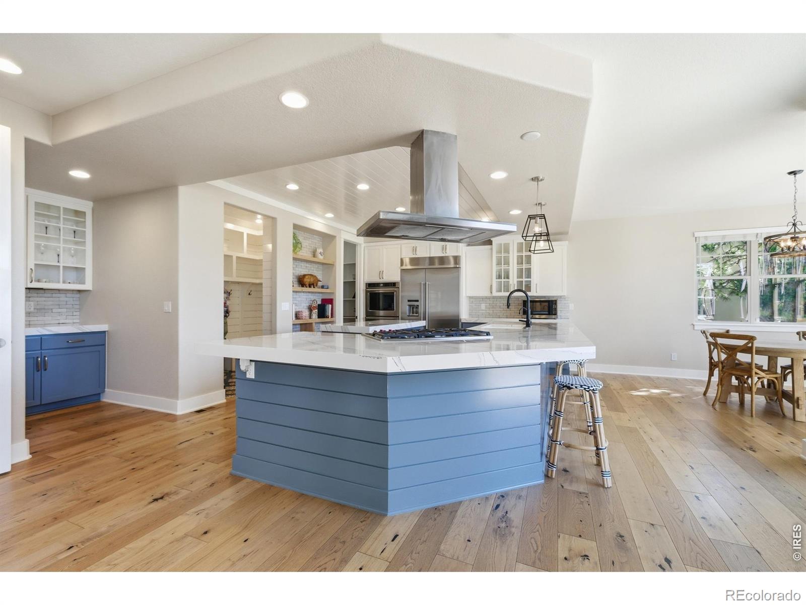 MLS Image #10 for 718  skywalker point,lafayette, Colorado