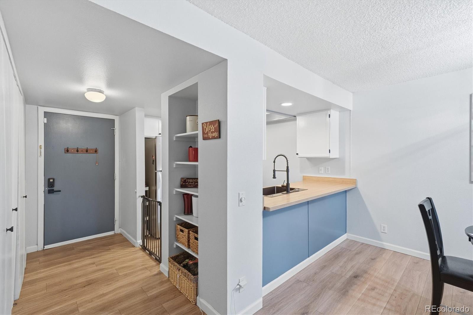 MLS Image #4 for 13902 e stanford circle a06,aurora, Colorado