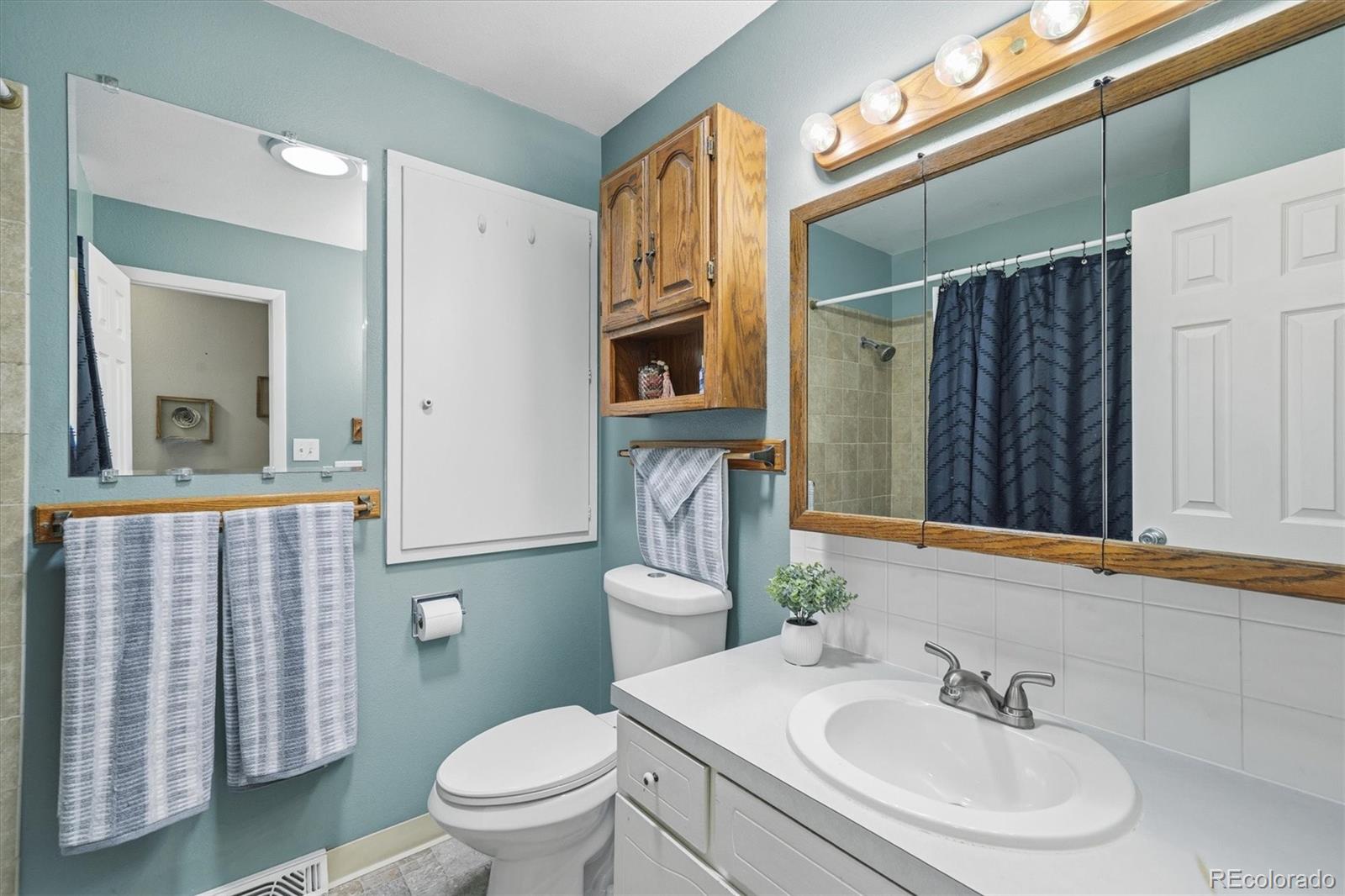 MLS Image #17 for 354 s 5th street,la salle, Colorado