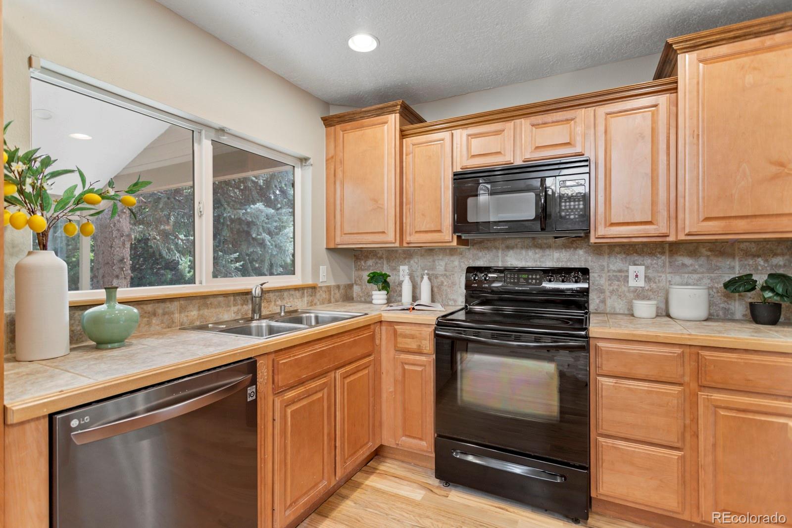 MLS Image #10 for 8160  flower circle,arvada, Colorado