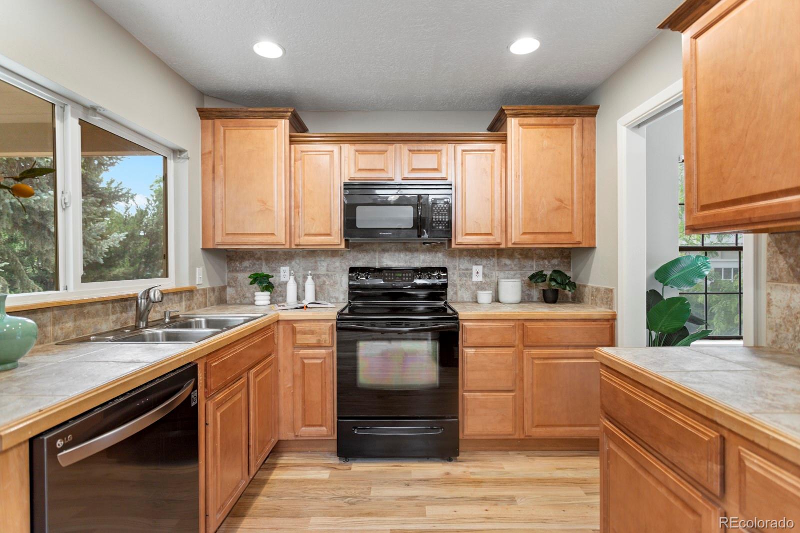 MLS Image #11 for 8160  flower circle,arvada, Colorado
