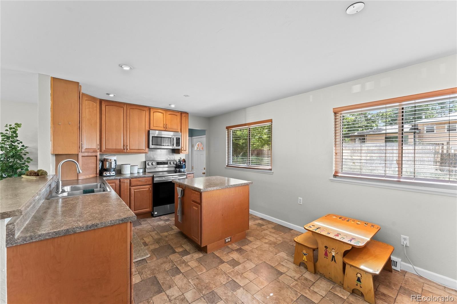 MLS Image #15 for 1905  meyers avenue,colorado springs, Colorado