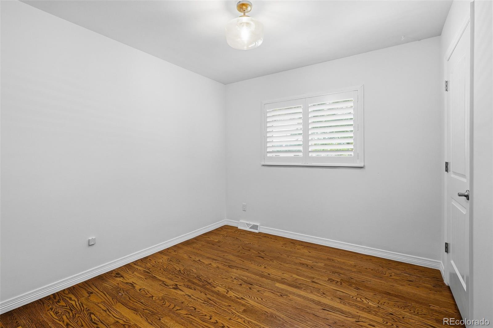 MLS Image #23 for 3550 s tamarac drive,denver, Colorado