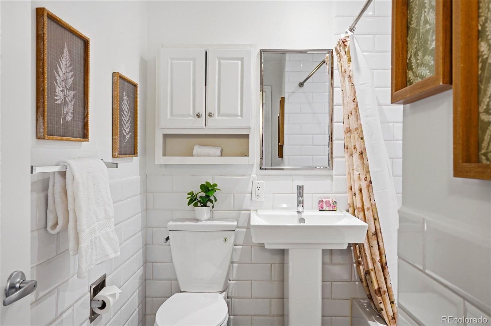 MLS Image #25 for 3550 s tamarac drive,denver, Colorado