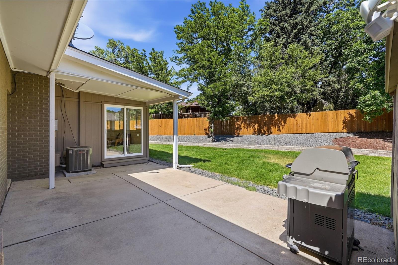 MLS Image #31 for 3550 s tamarac drive,denver, Colorado