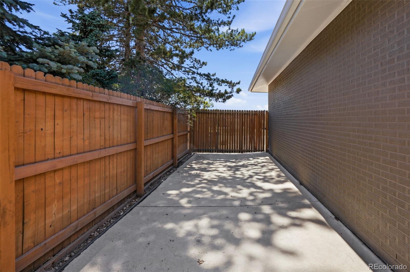 MLS Image #32 for 3550 s tamarac drive,denver, Colorado