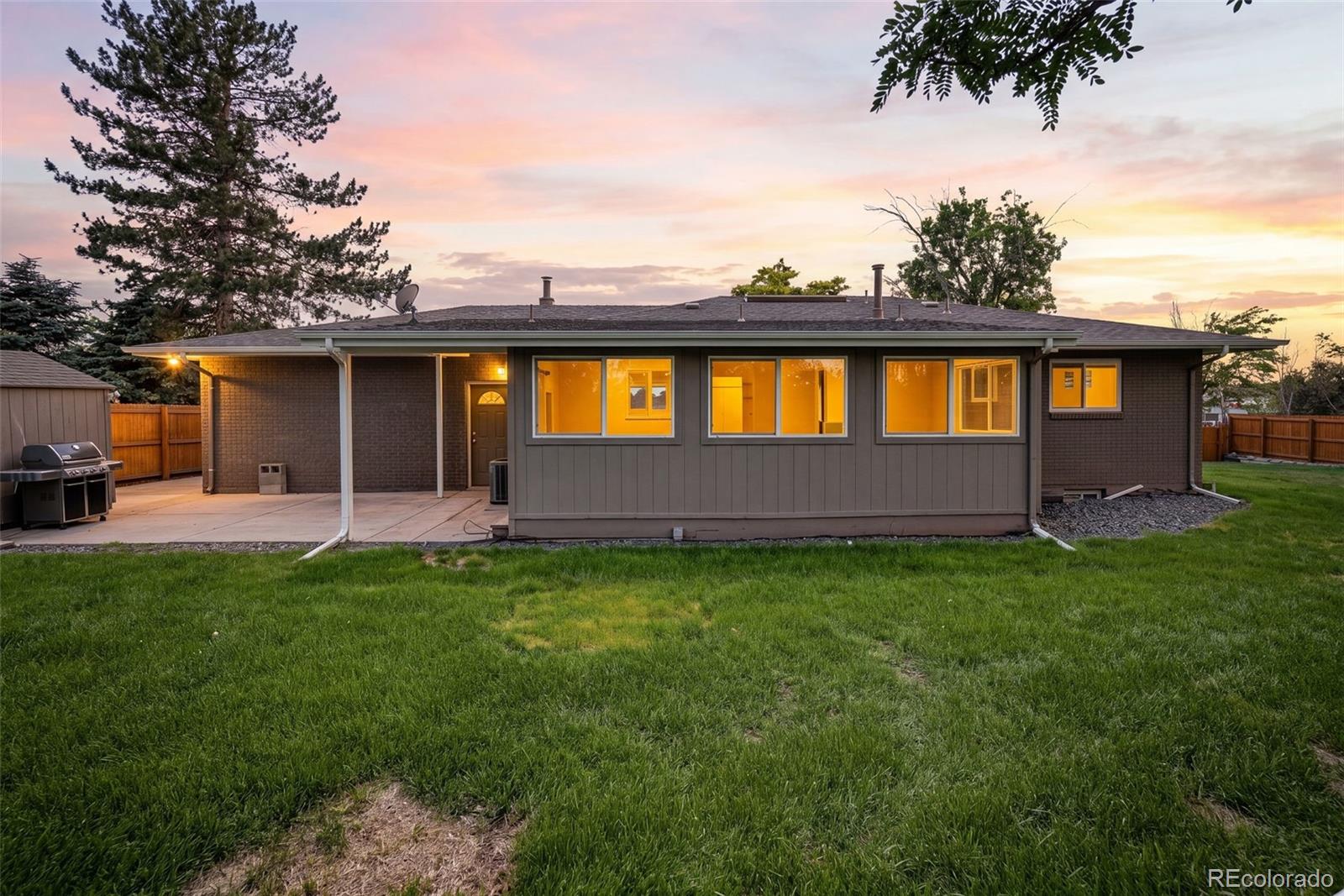 MLS Image #40 for 3550 s tamarac drive,denver, Colorado