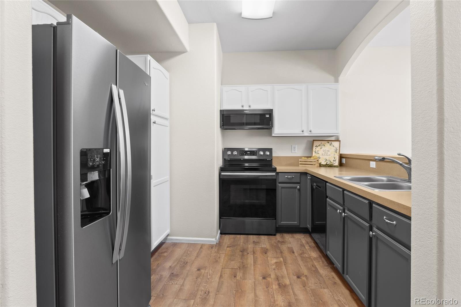 MLS Image #10 for 1435 s chambers road,aurora, Colorado