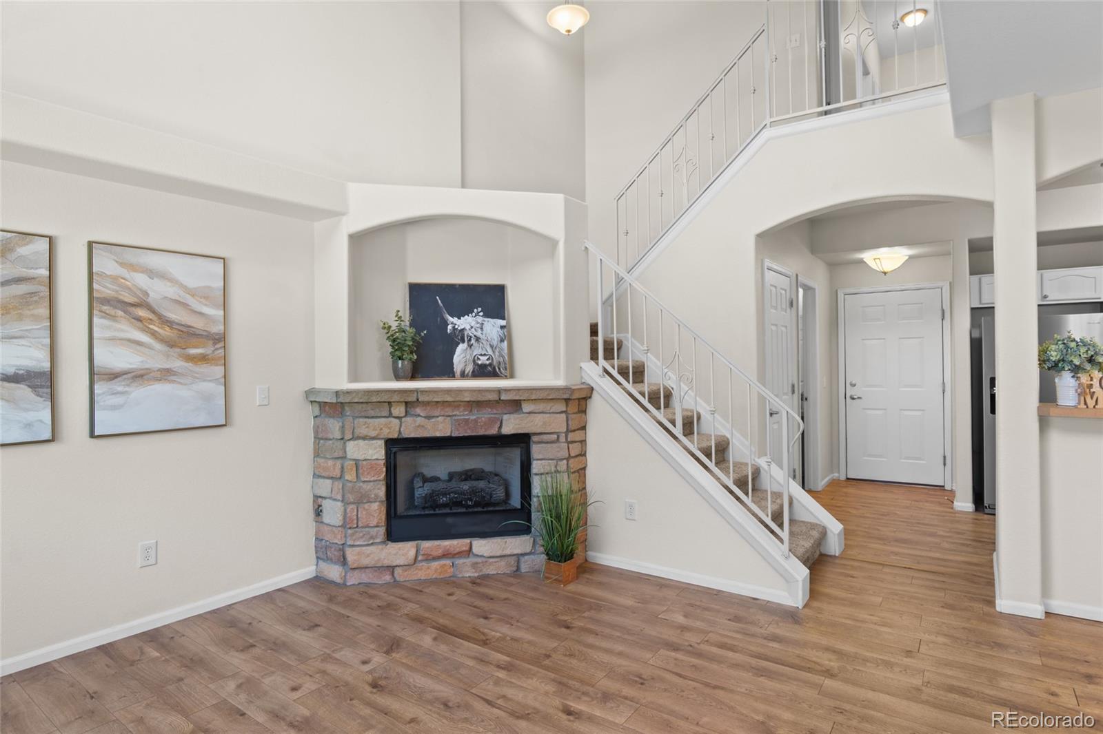 MLS Image #4 for 1435 s chambers road,aurora, Colorado